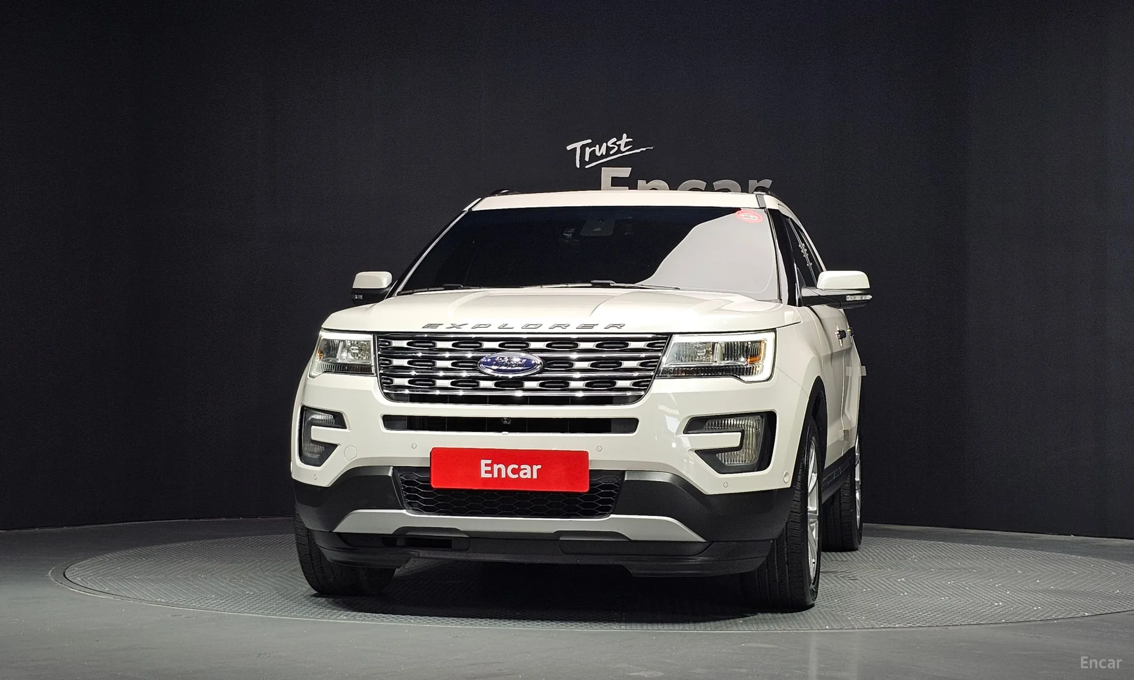 Ford Explorer превью 3