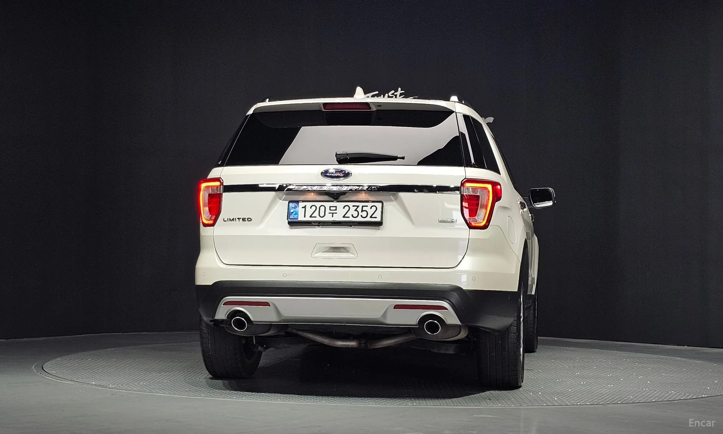 Ford Explorer превью 4