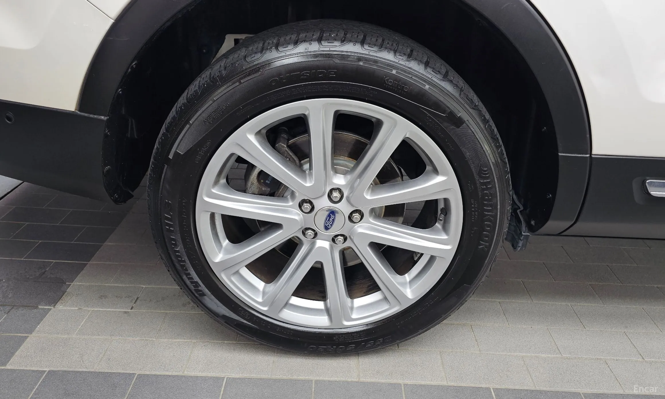 Ford Explorer превью 5