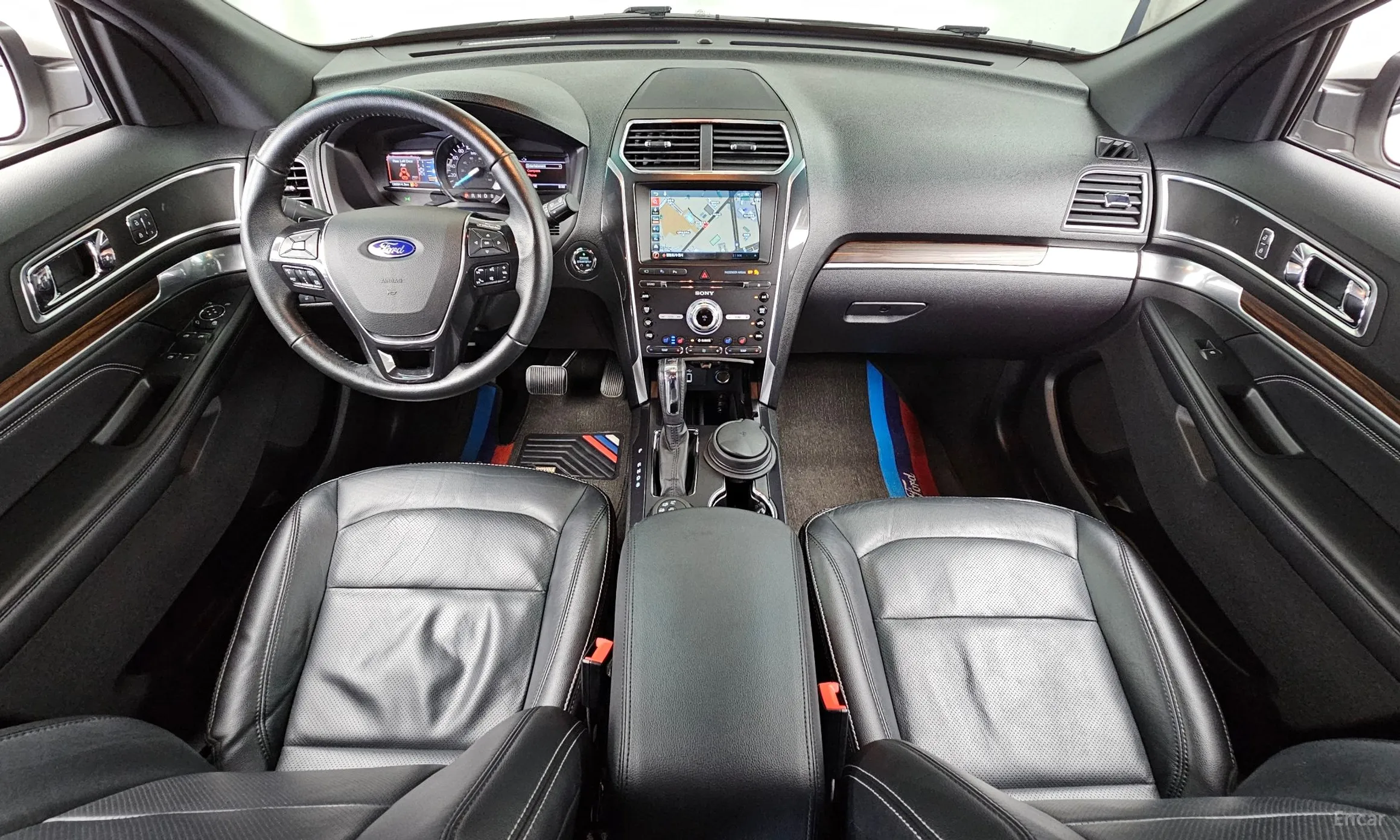Ford Explorer превью 7