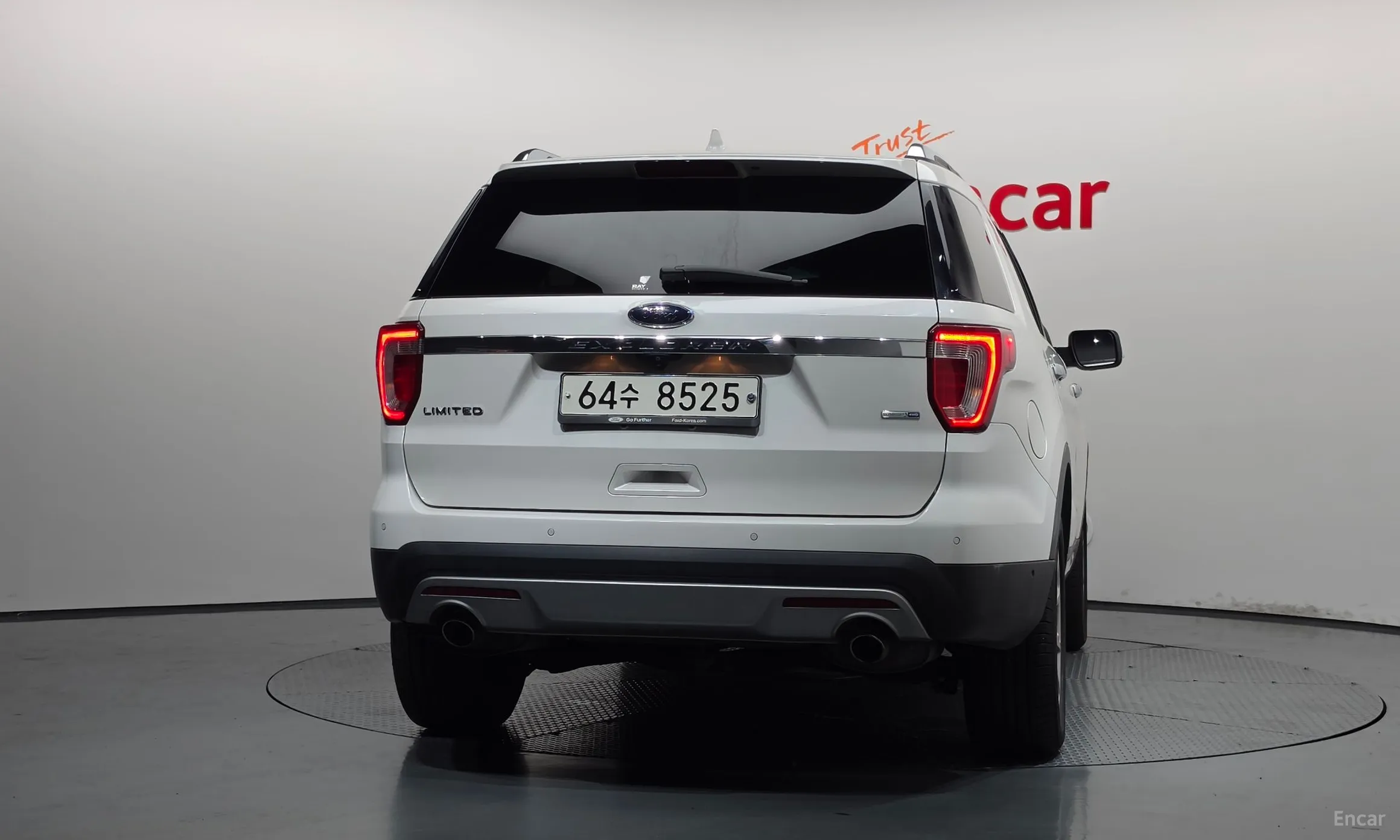 Ford Explorer превью 4