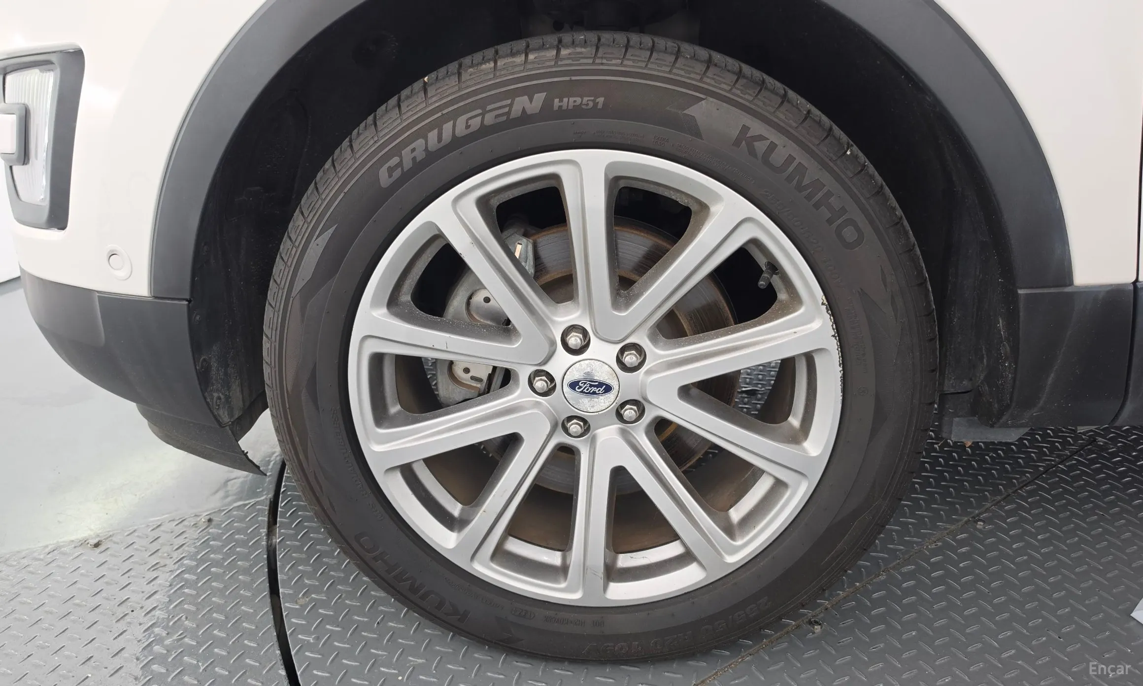 Ford Explorer превью 5