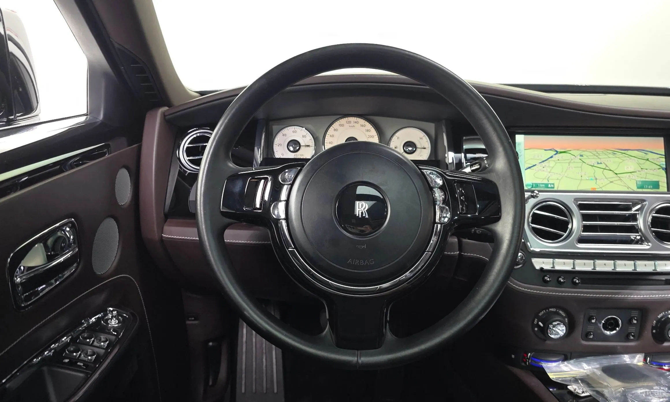 Rolls-Royce Ghost превью 14
