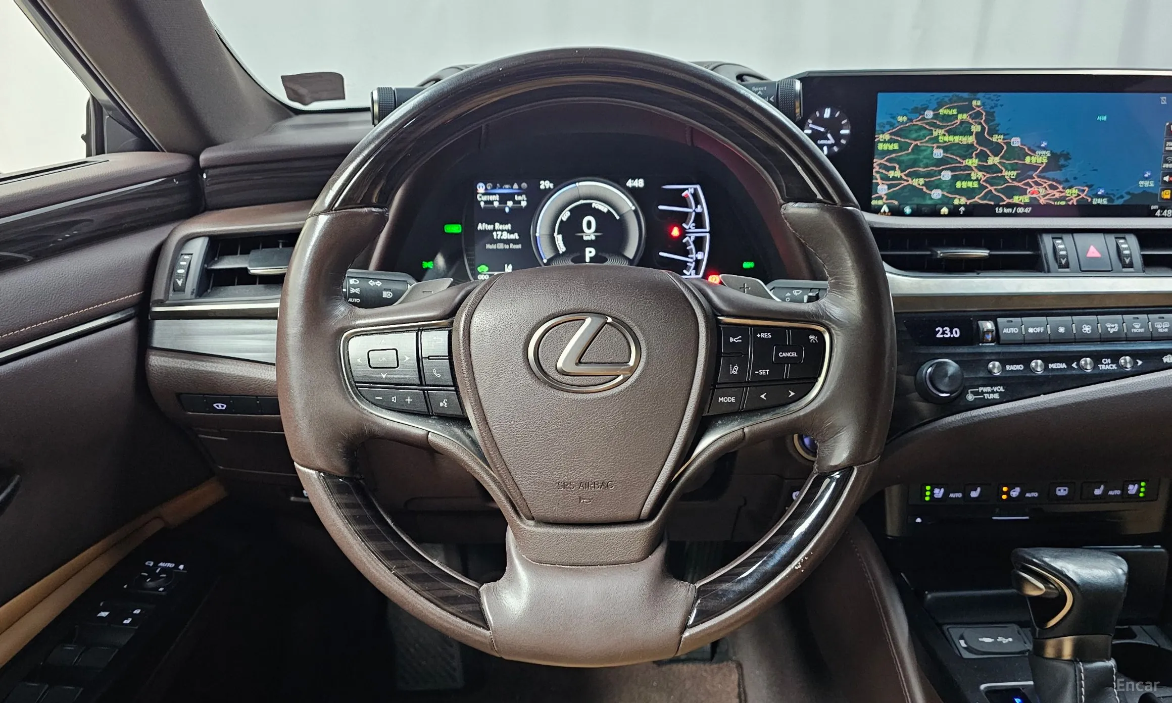 Lexus ES300h 7th Generation превью 13