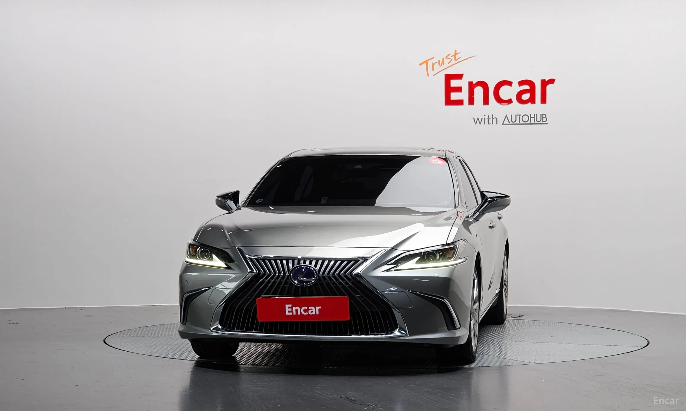 Lexus ES300h 7th Generation превью 3