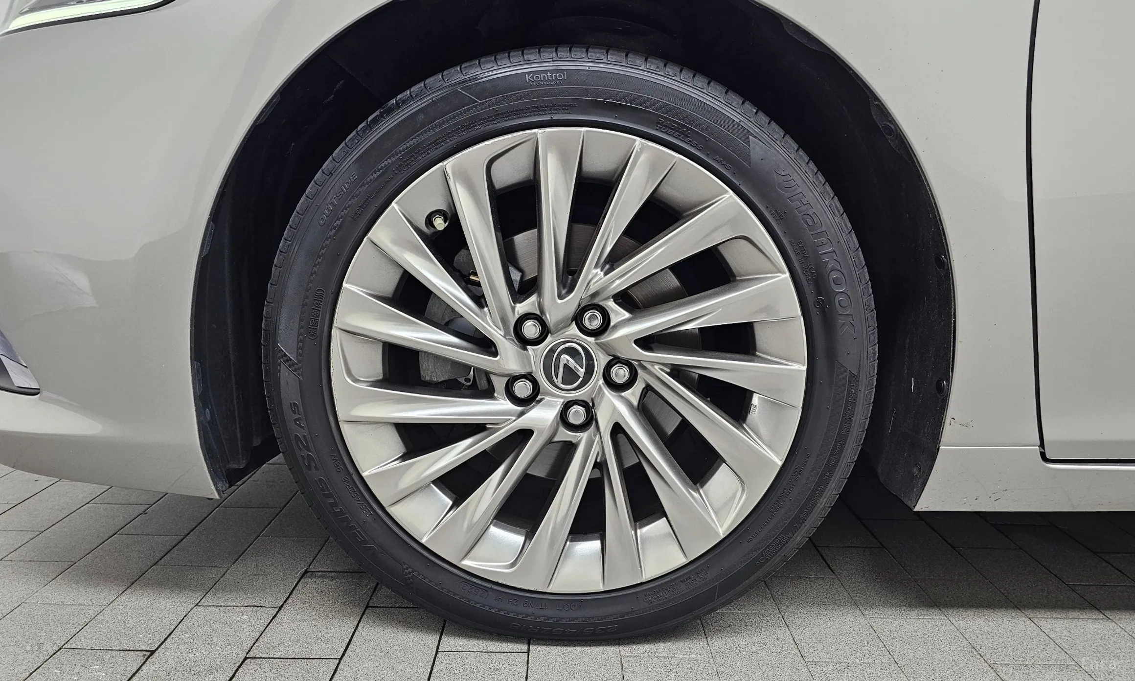 Lexus ES300h 7th Generation превью 5