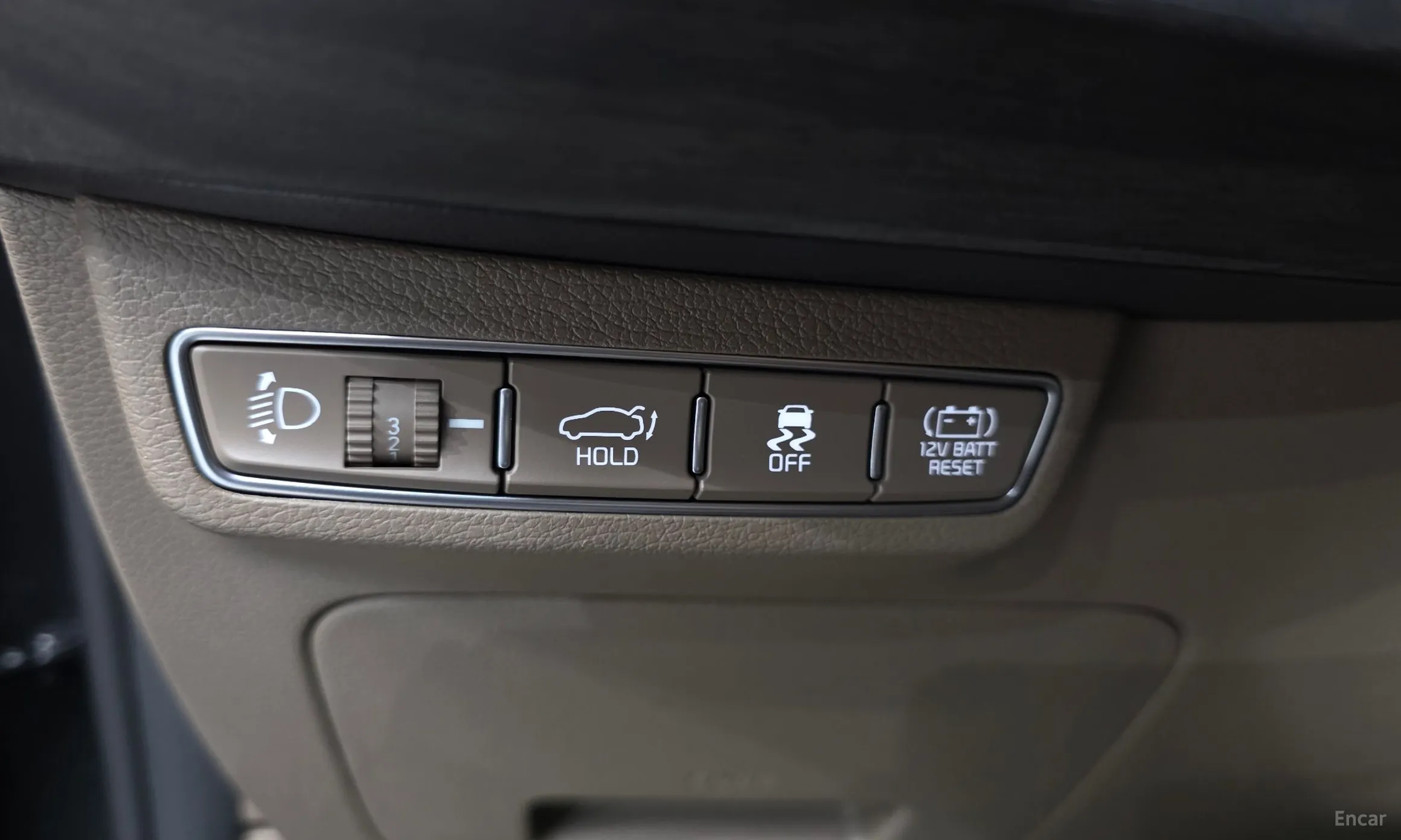 Kia K8 Hybrid превью 17