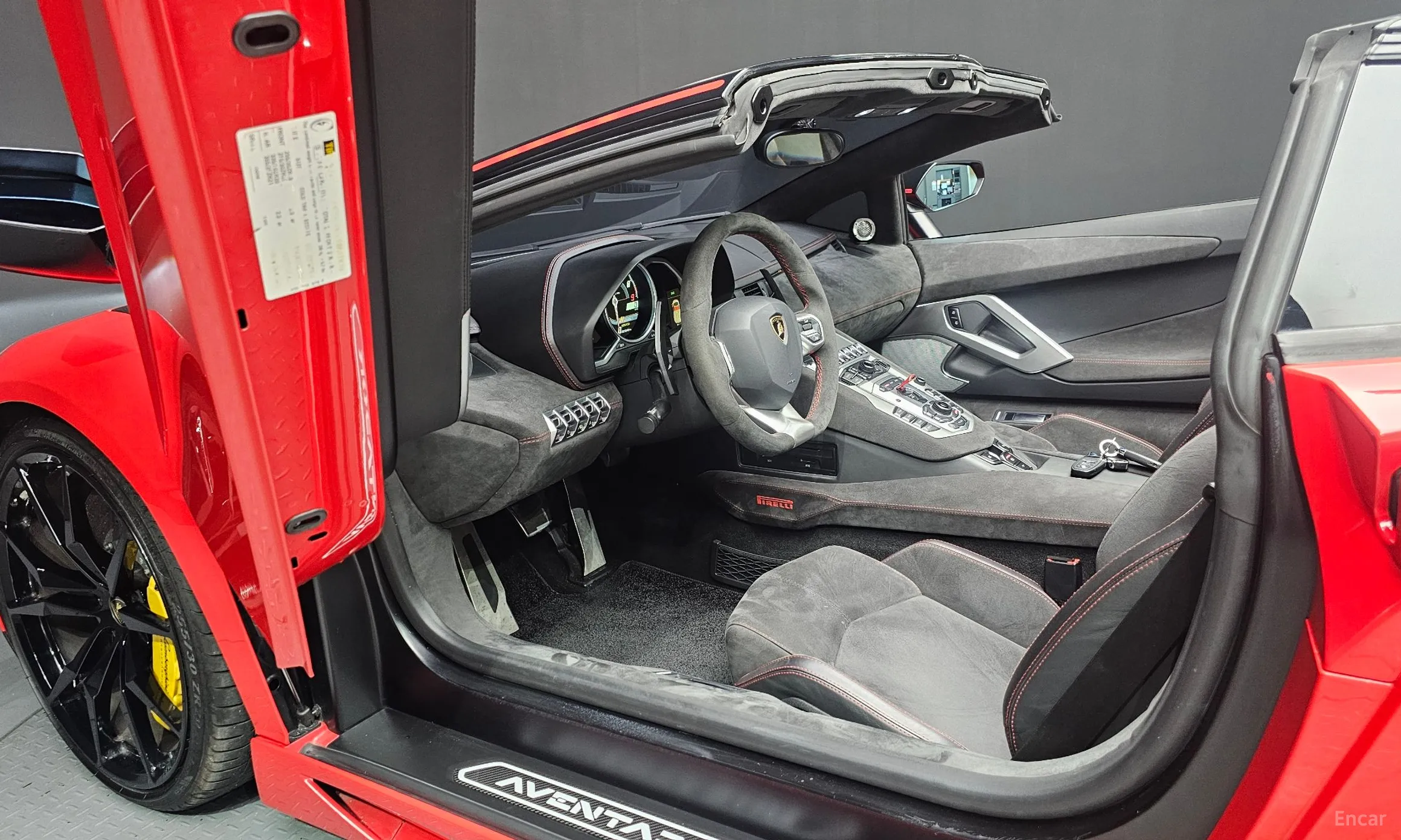 Lamborghini Aventador превью 10