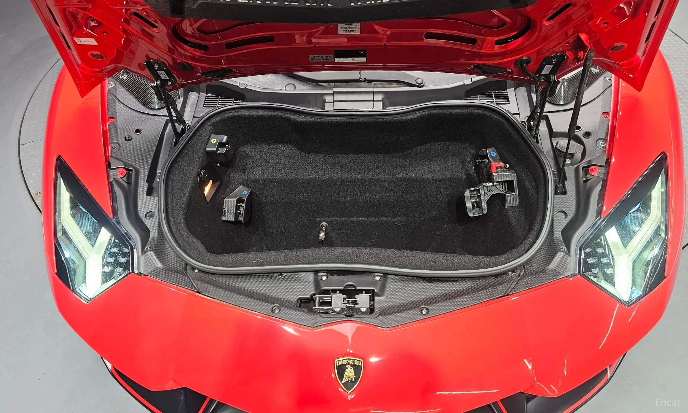 Lamborghini Aventador превью 18