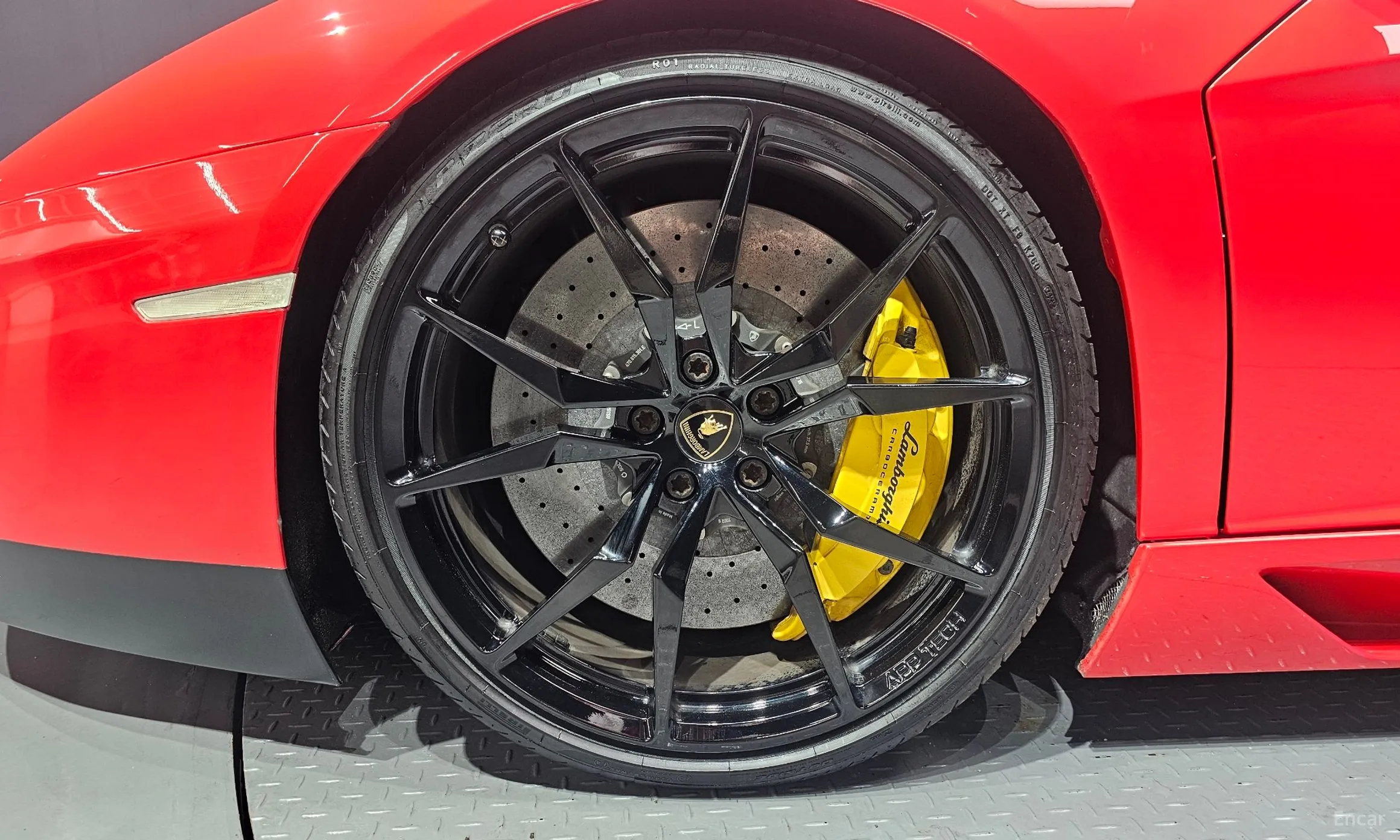 Lamborghini Aventador превью 5