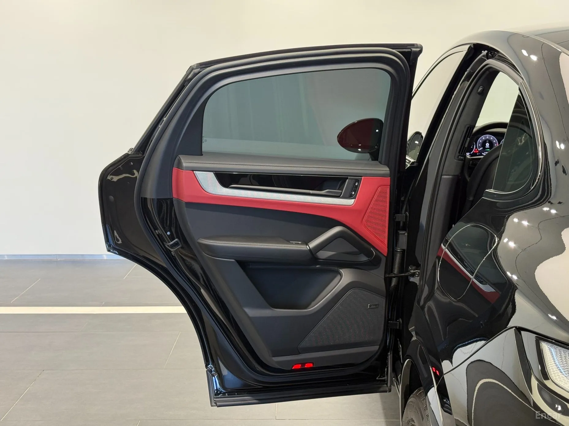 Porsche Cayenne (PO536) превью 9
