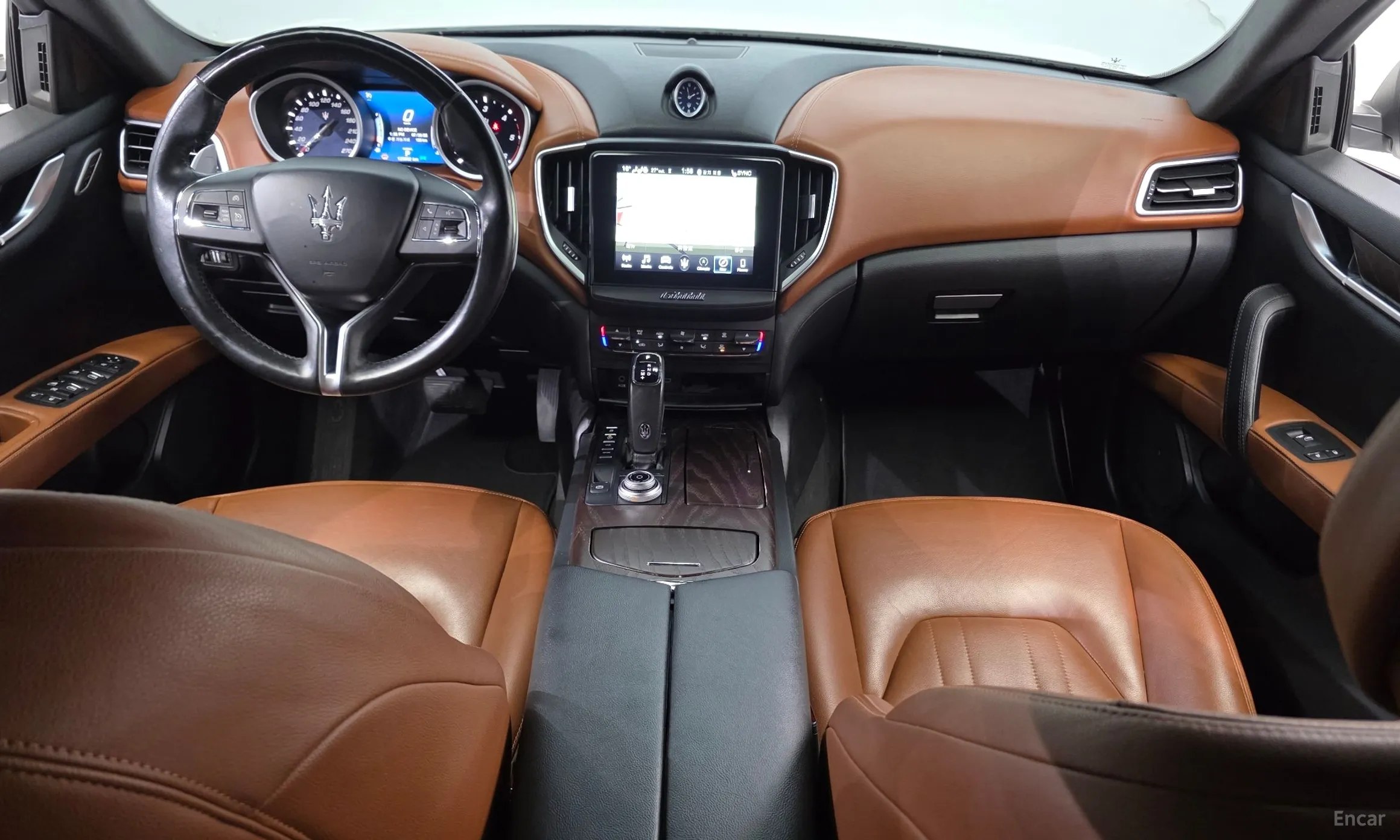 Maserati Ghibli превью 7