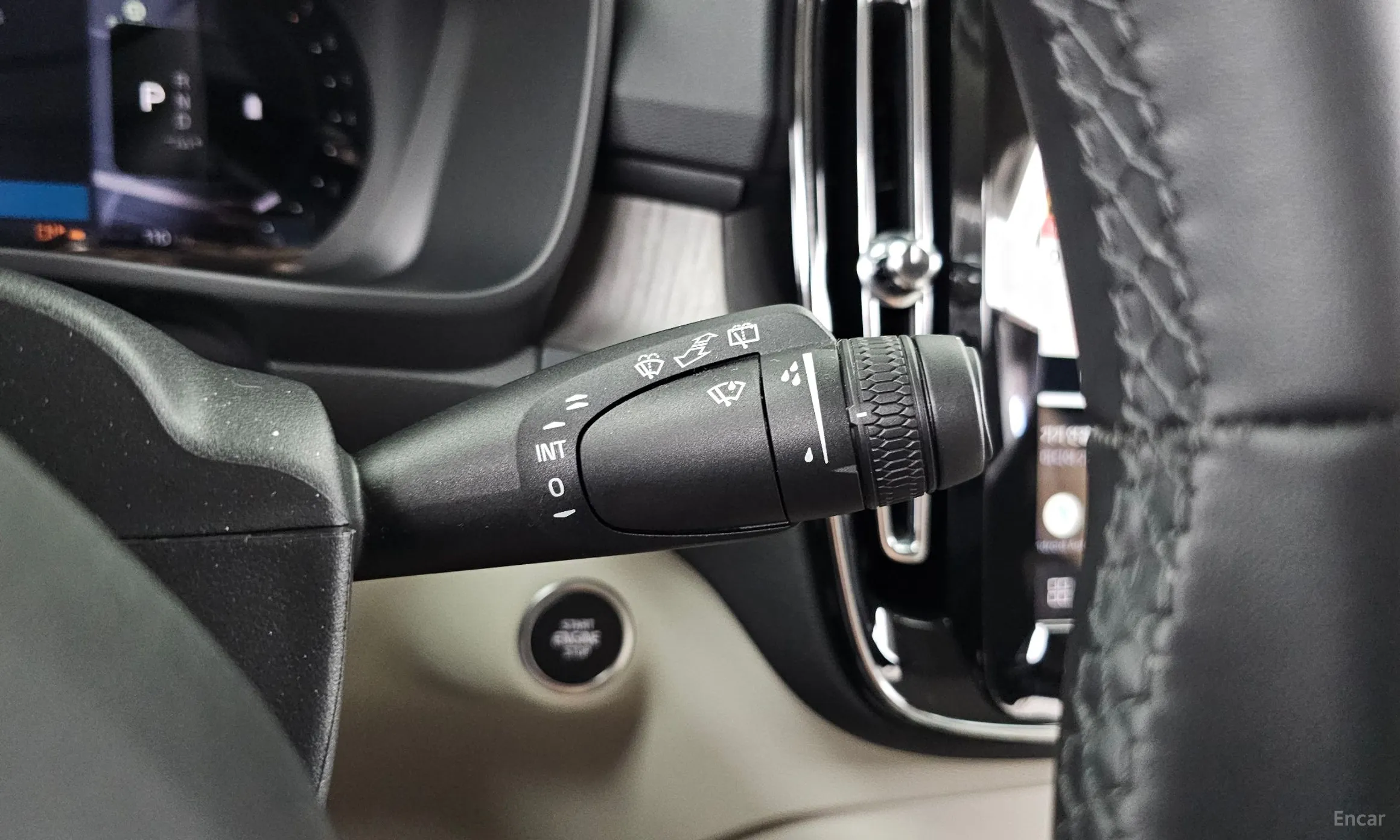 Volvo XC40 превью 18