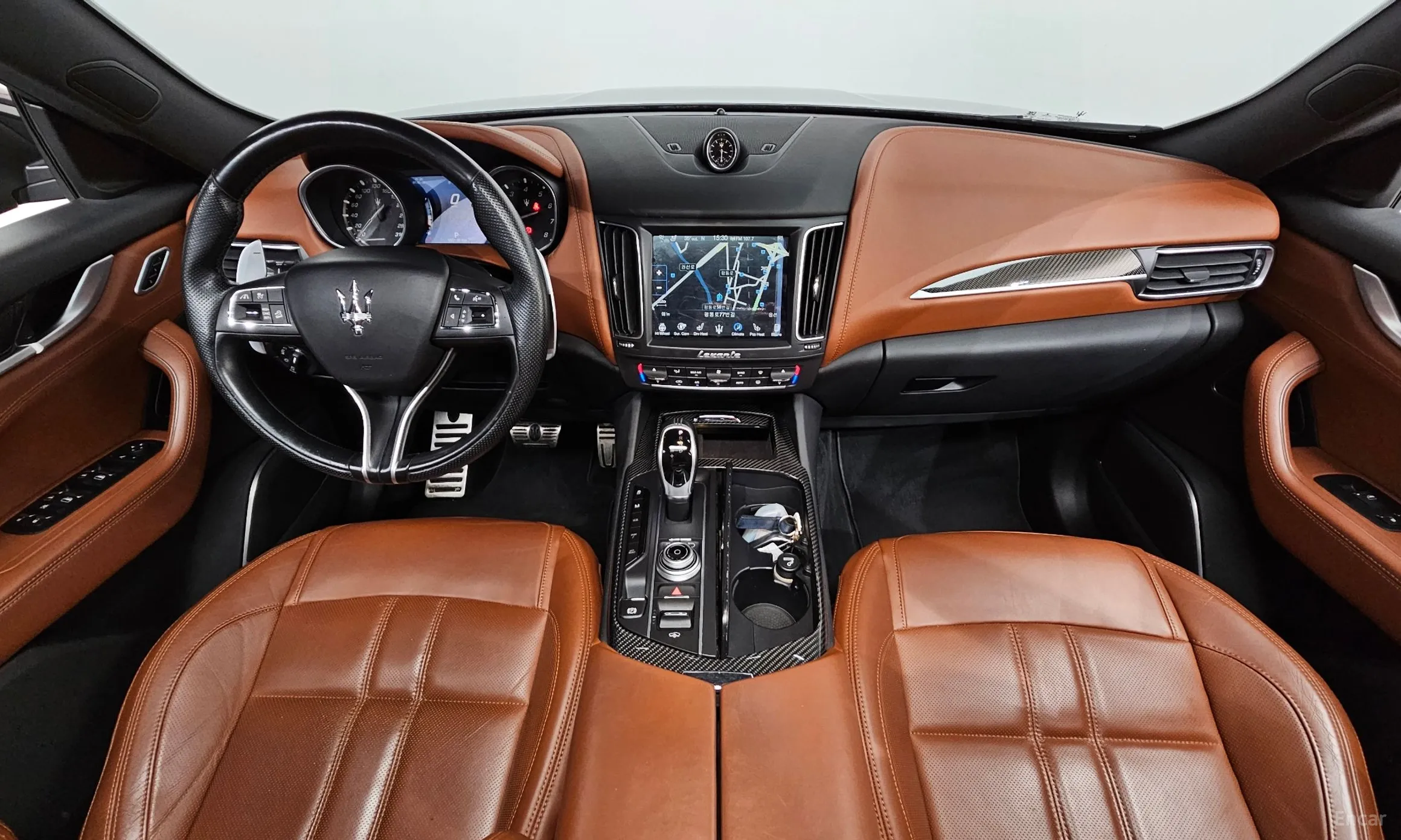Maserati Levante превью 7