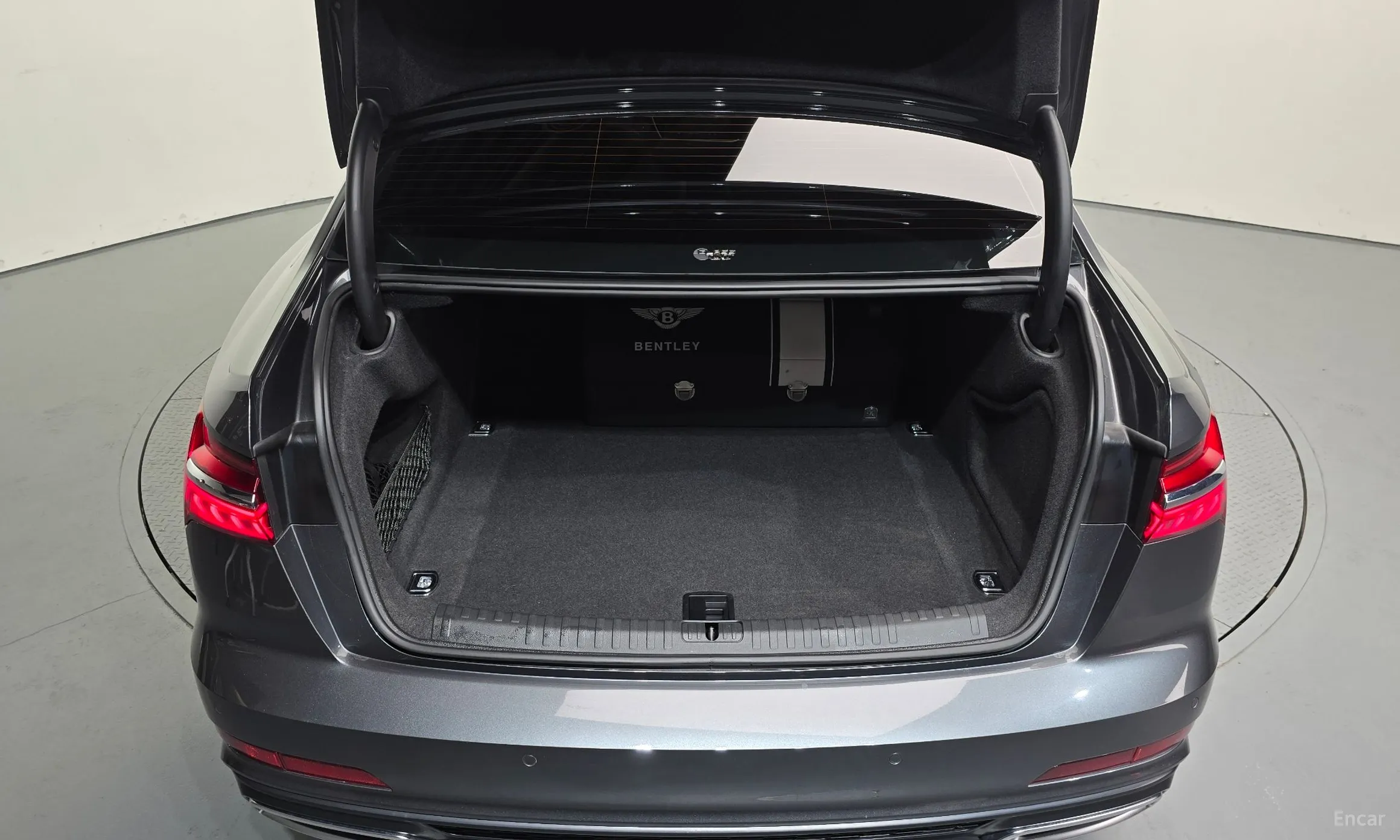 Audi A6 (C8) превью 17