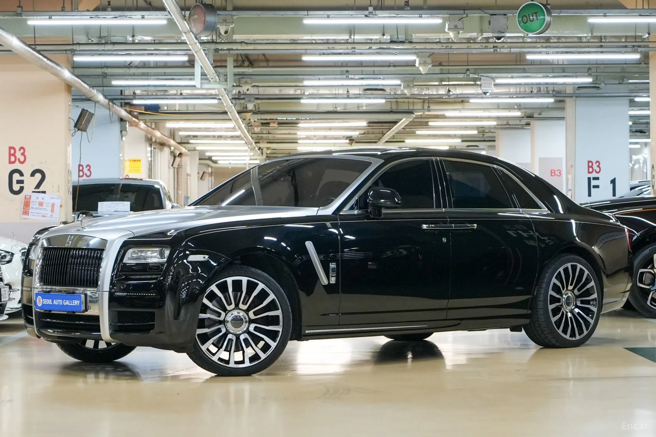 Rolls-Royce Ghost превью 16