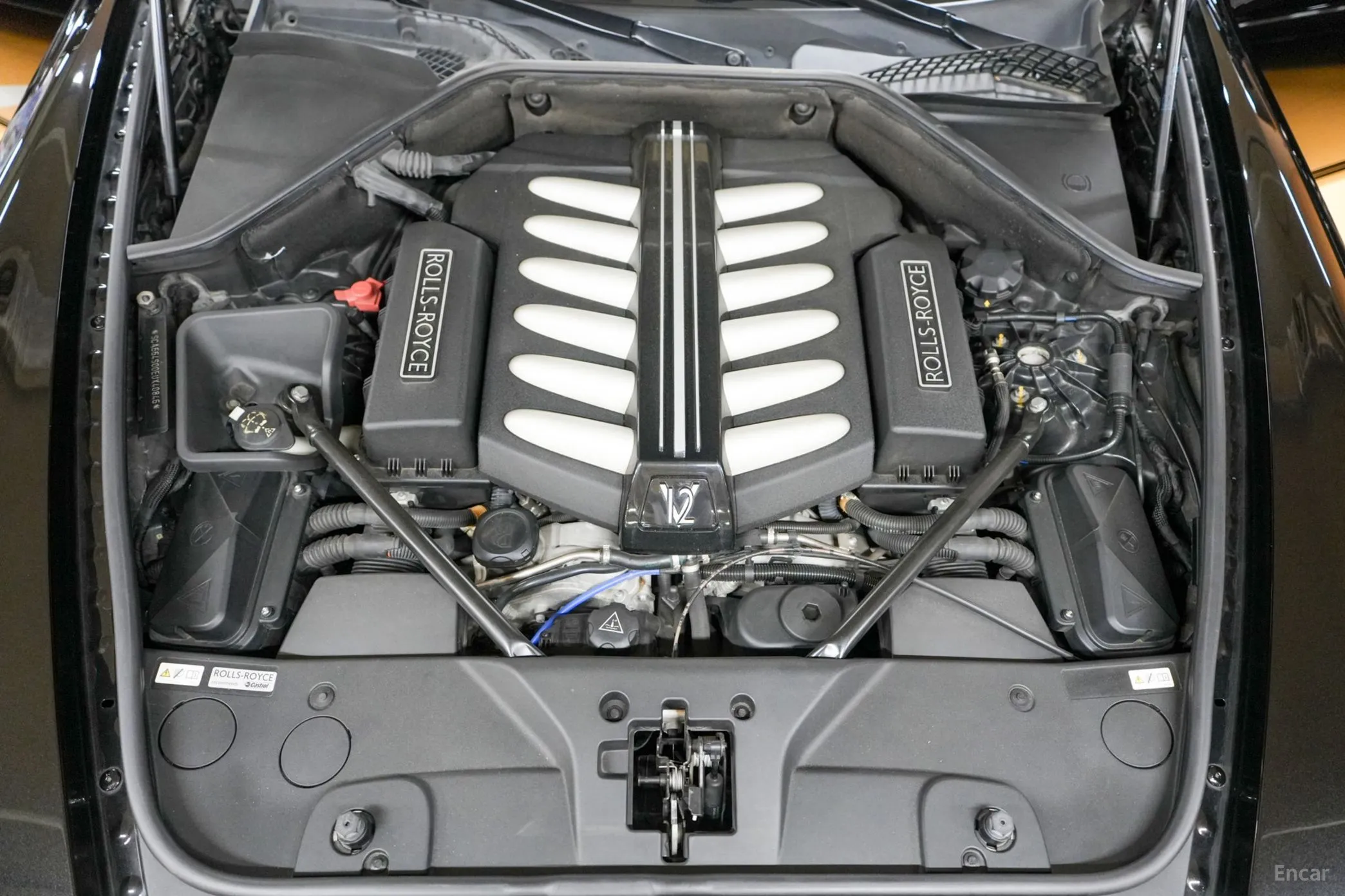 Rolls-Royce Ghost превью 6