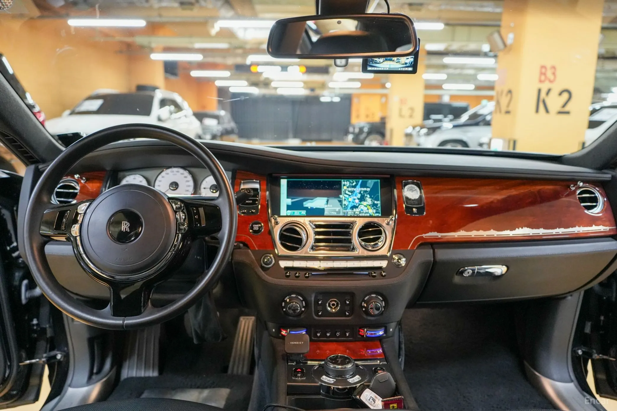 Rolls-Royce Ghost превью 8
