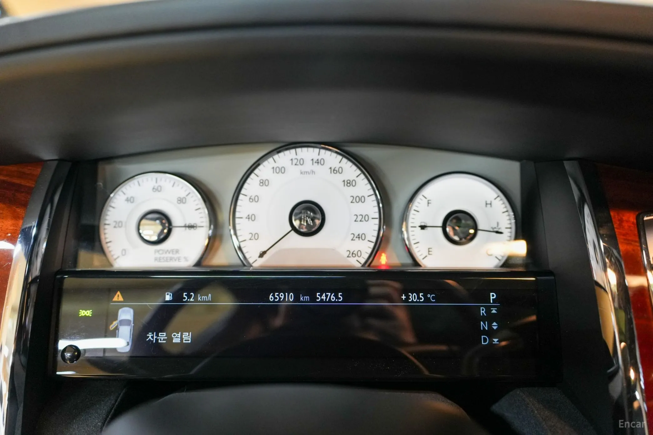 Rolls-Royce Ghost превью 9
