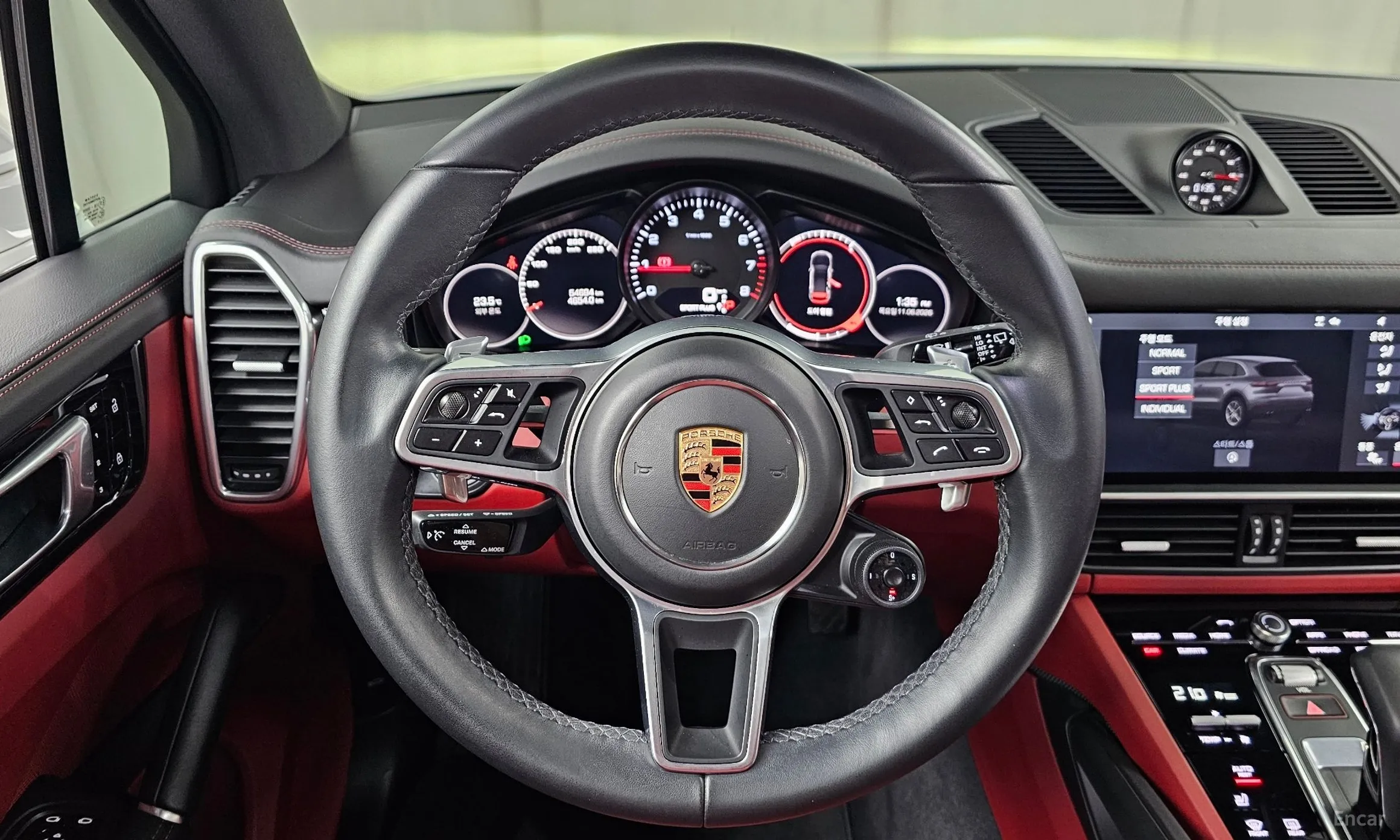 Porsche Cayenne (PO536) превью 14