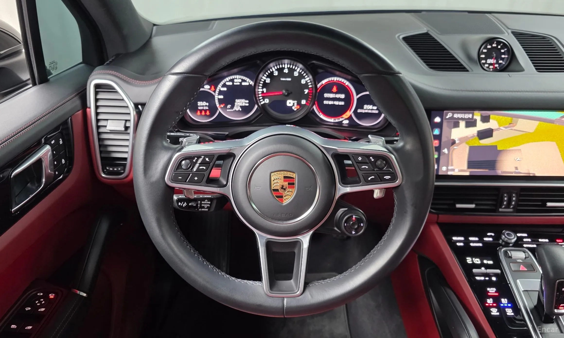Porsche Cayenne (PO536) превью 15