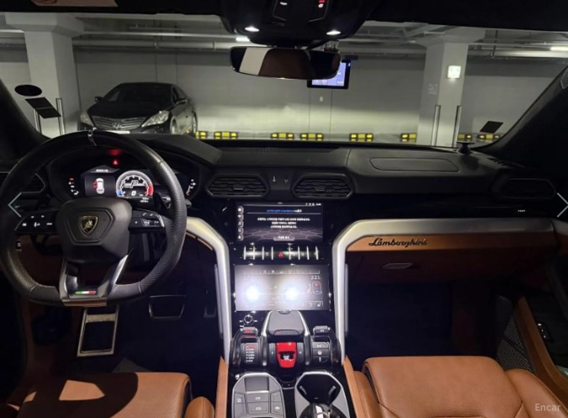 Lamborghini Urus превью 13