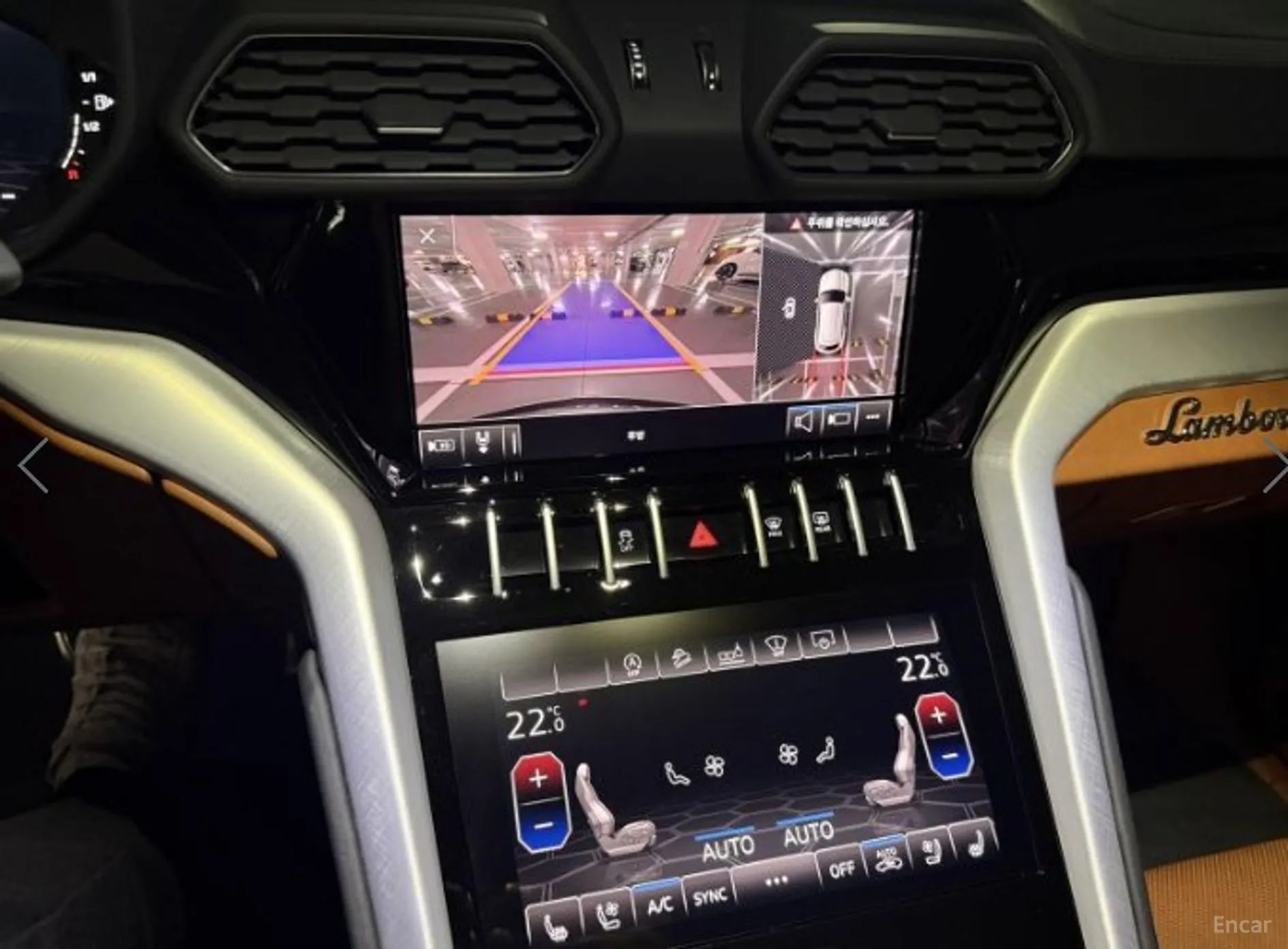 Lamborghini Urus превью 15