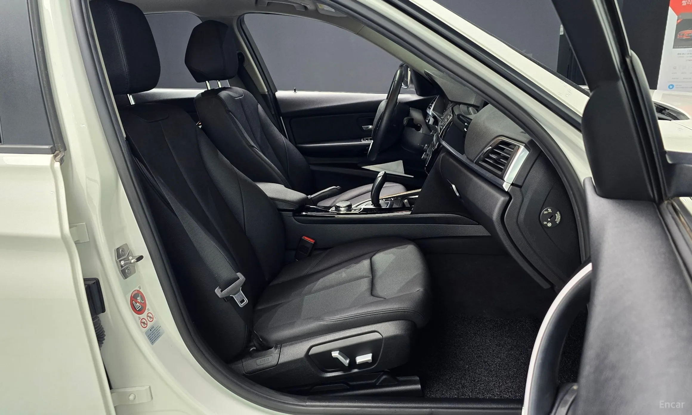 BMW 3 Series (F30) превью 10