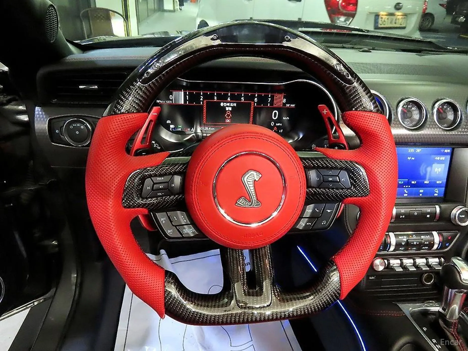 Ford Mustang превью 11