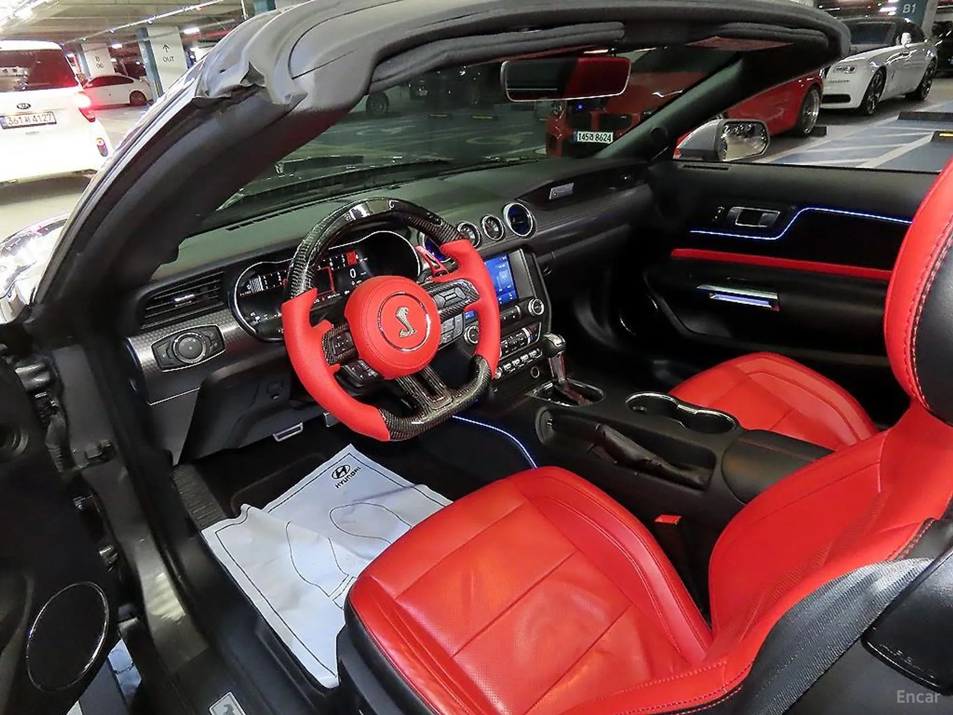 Ford Mustang превью 13
