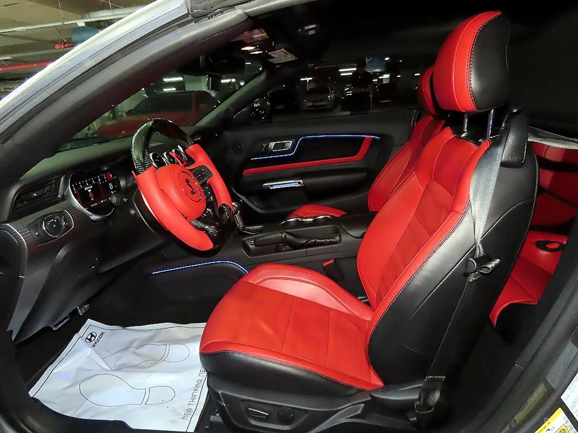 Ford Mustang превью 8
