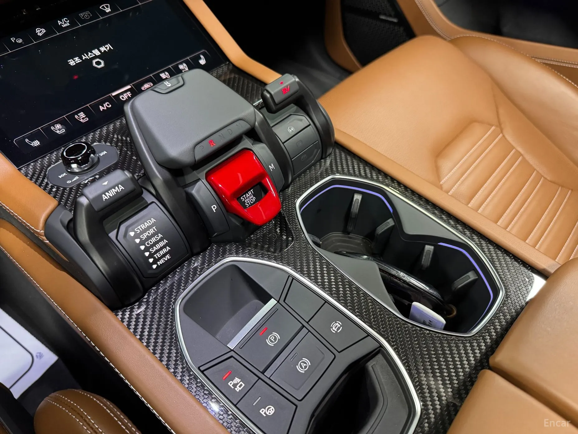 Lamborghini Urus превью 11