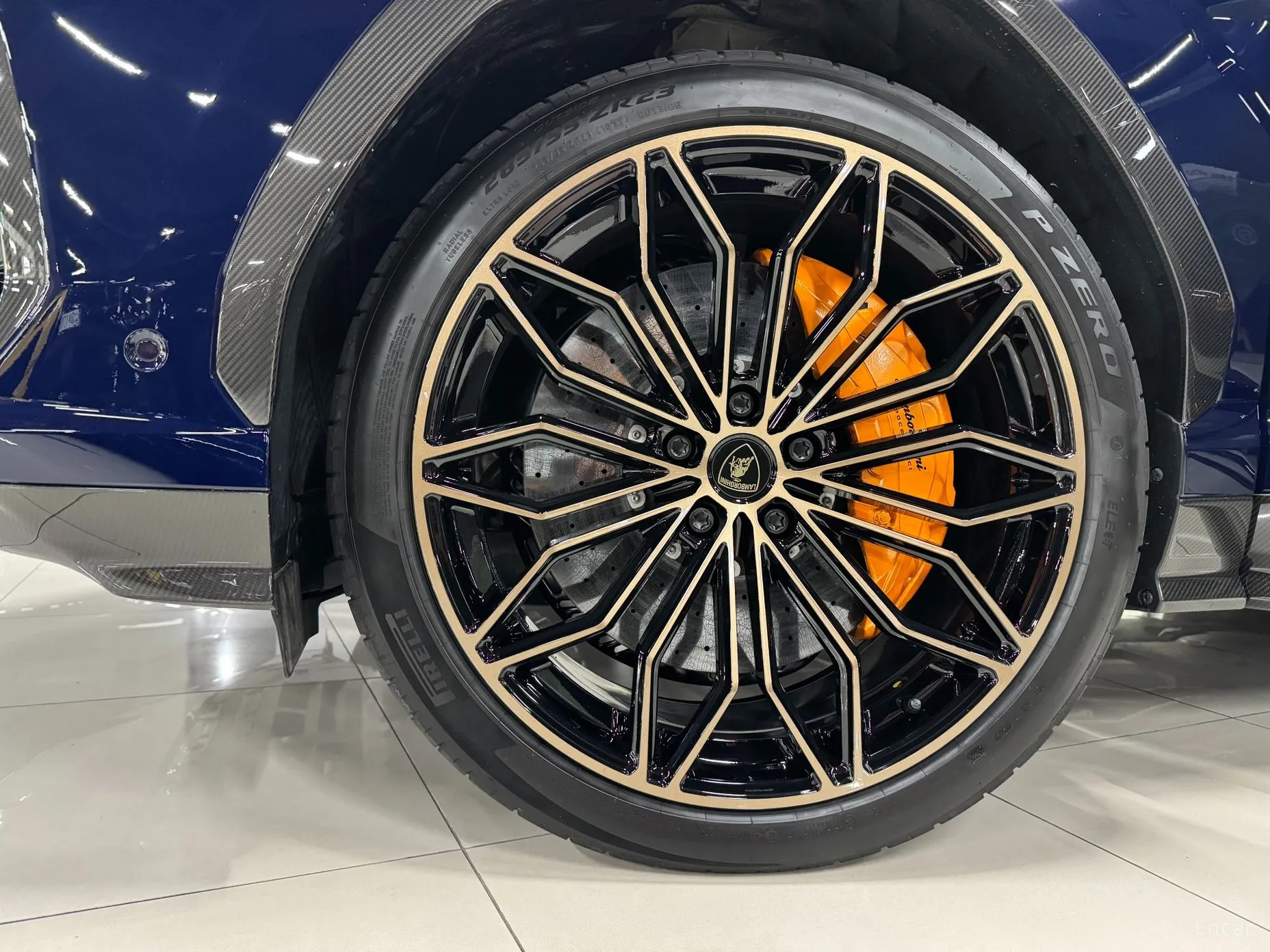 Lamborghini Urus превью 14