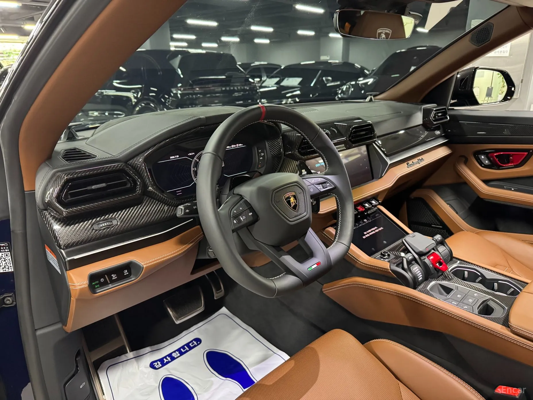 Lamborghini Urus превью 4