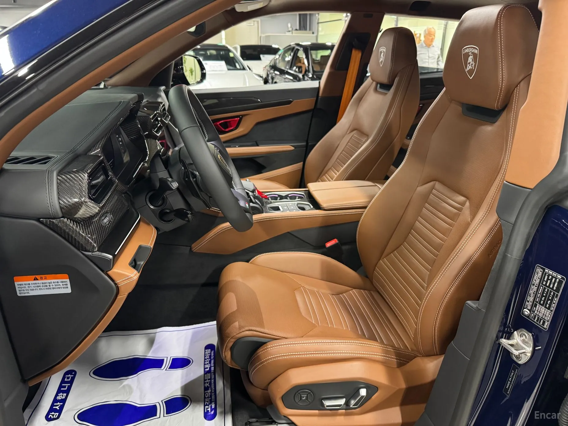 Lamborghini Urus превью 6