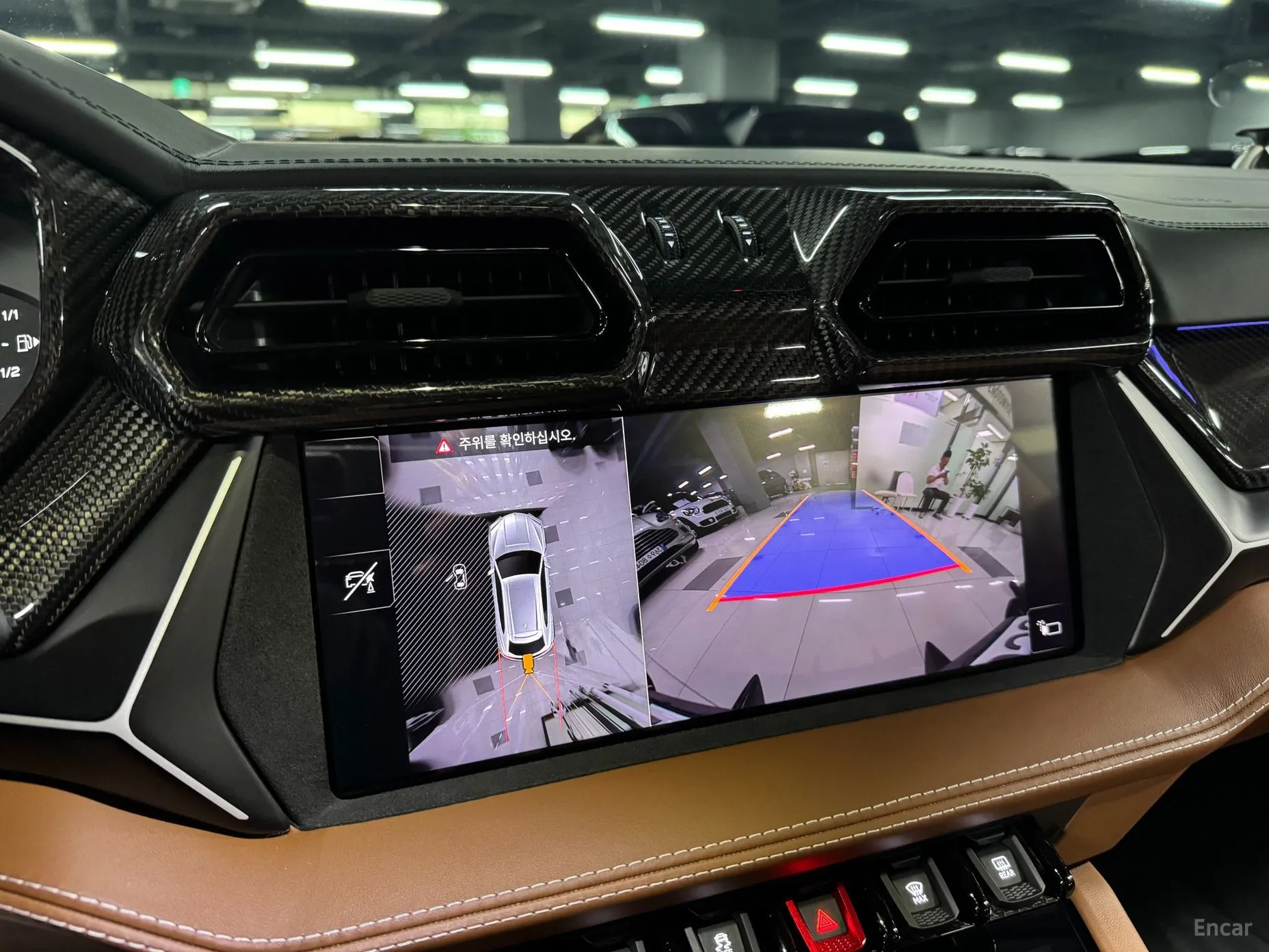 Lamborghini Urus превью 9