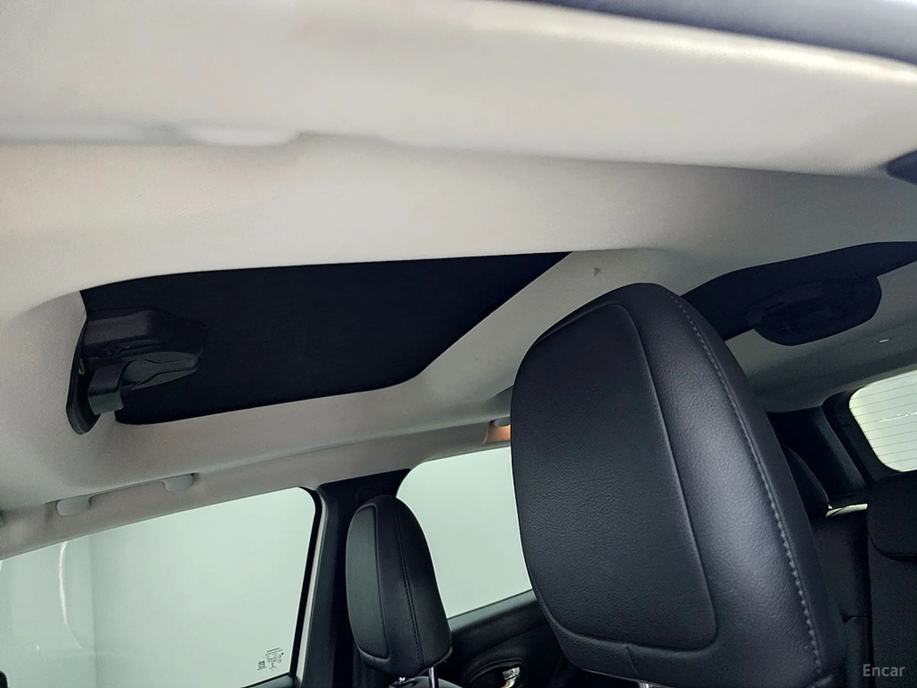 Jeep Renegade превью 12