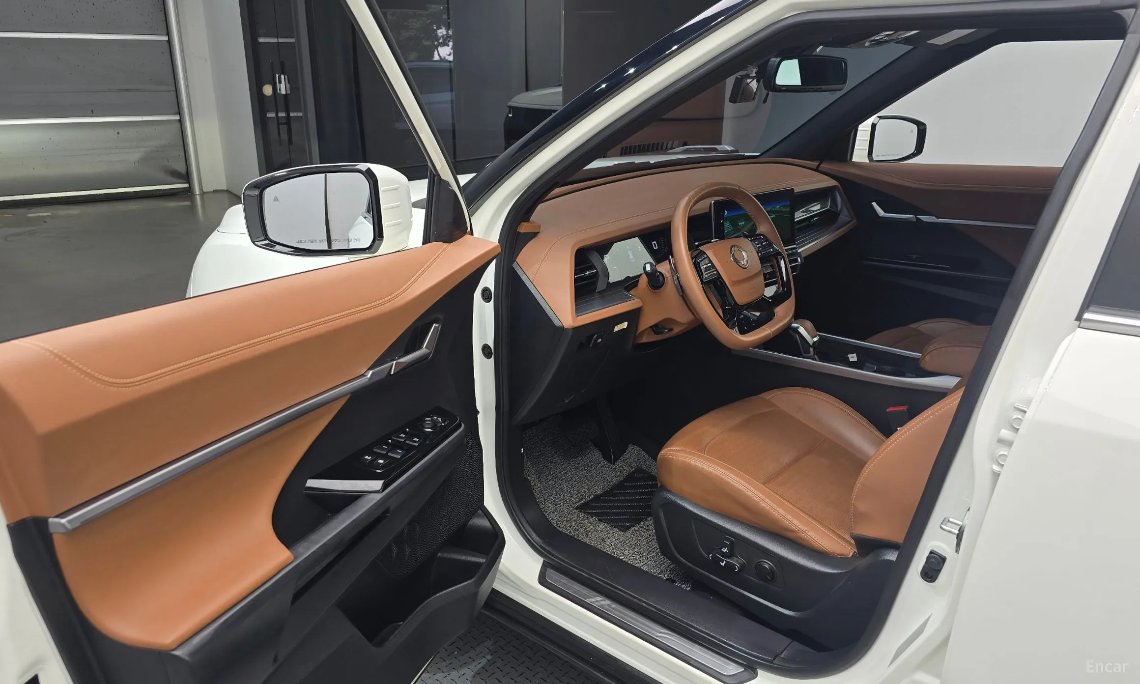 KG Mobility (SsangYong) Torres превью 10