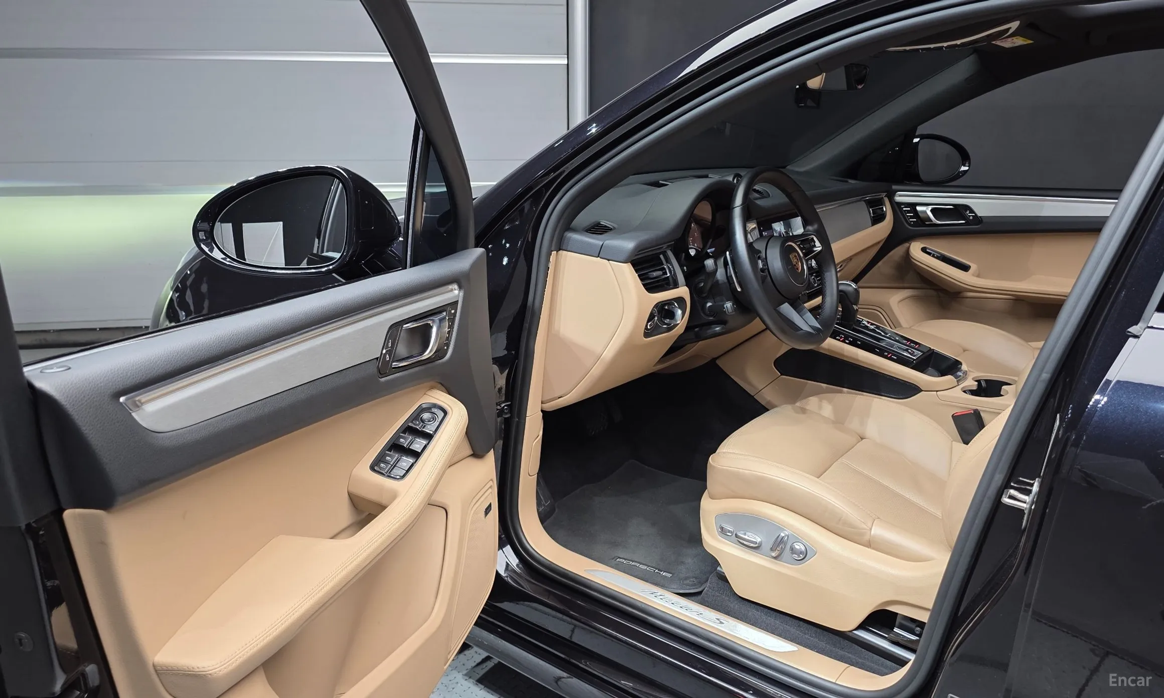 Porsche Macan превью 10