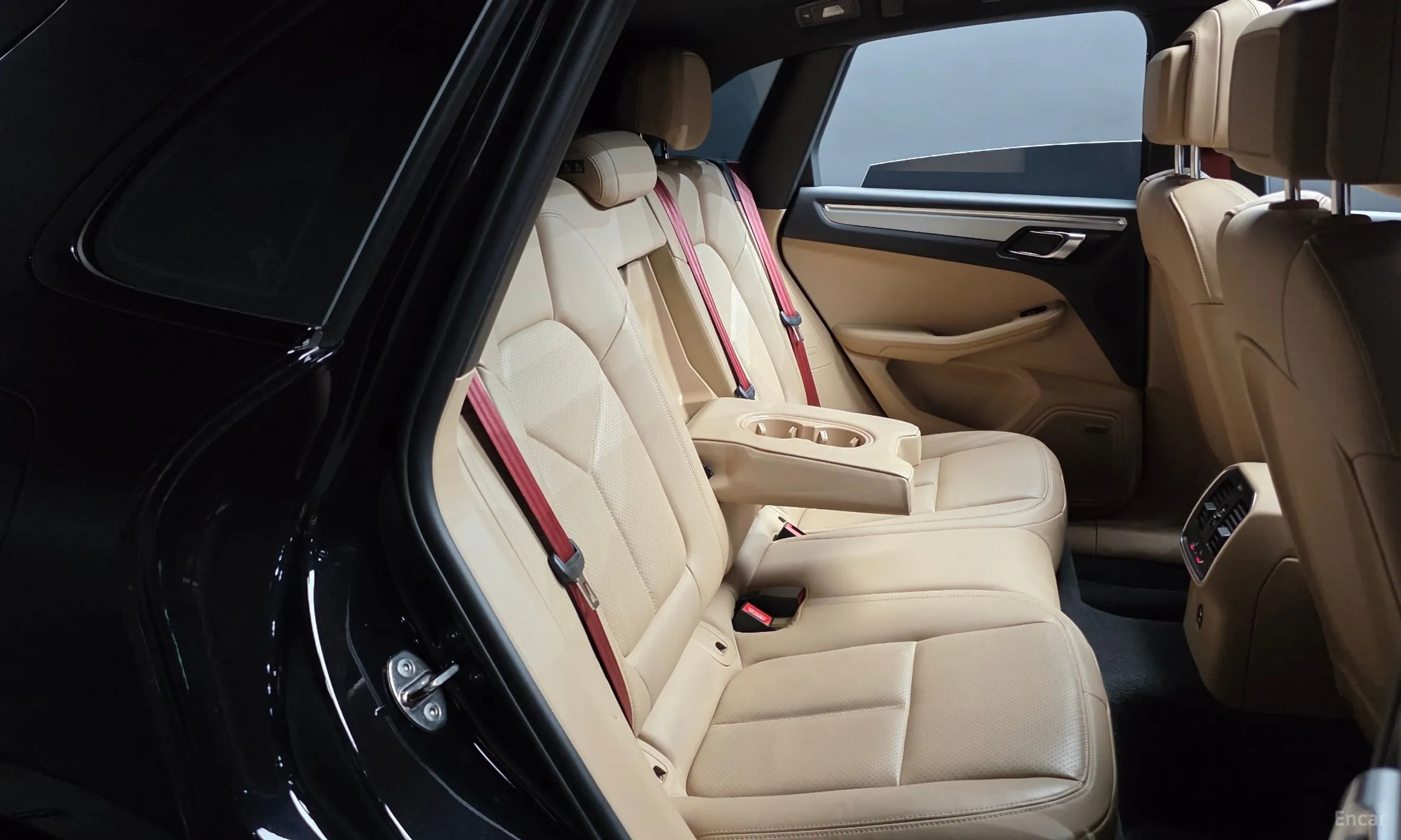 Porsche Macan превью 11