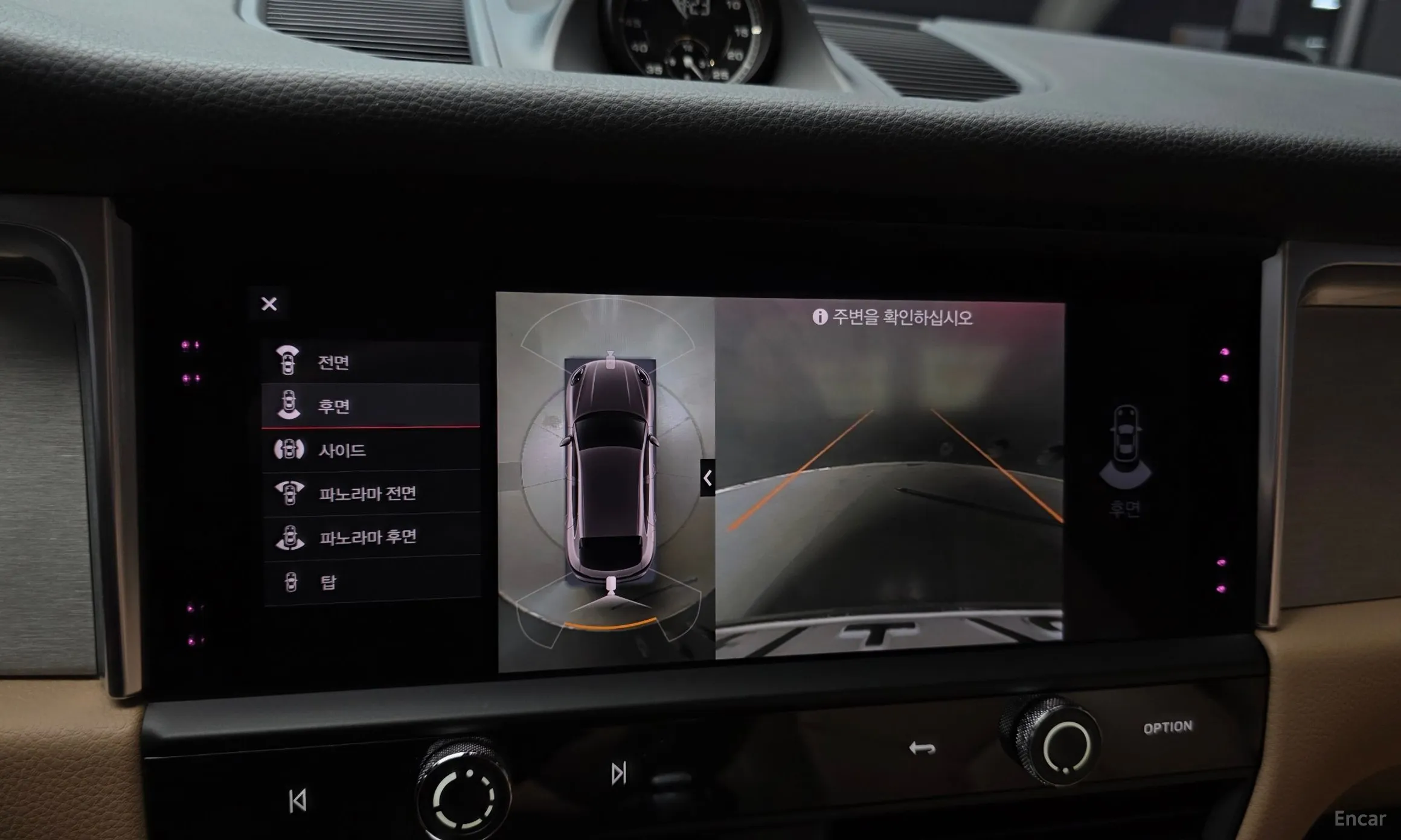 Porsche Macan превью 14