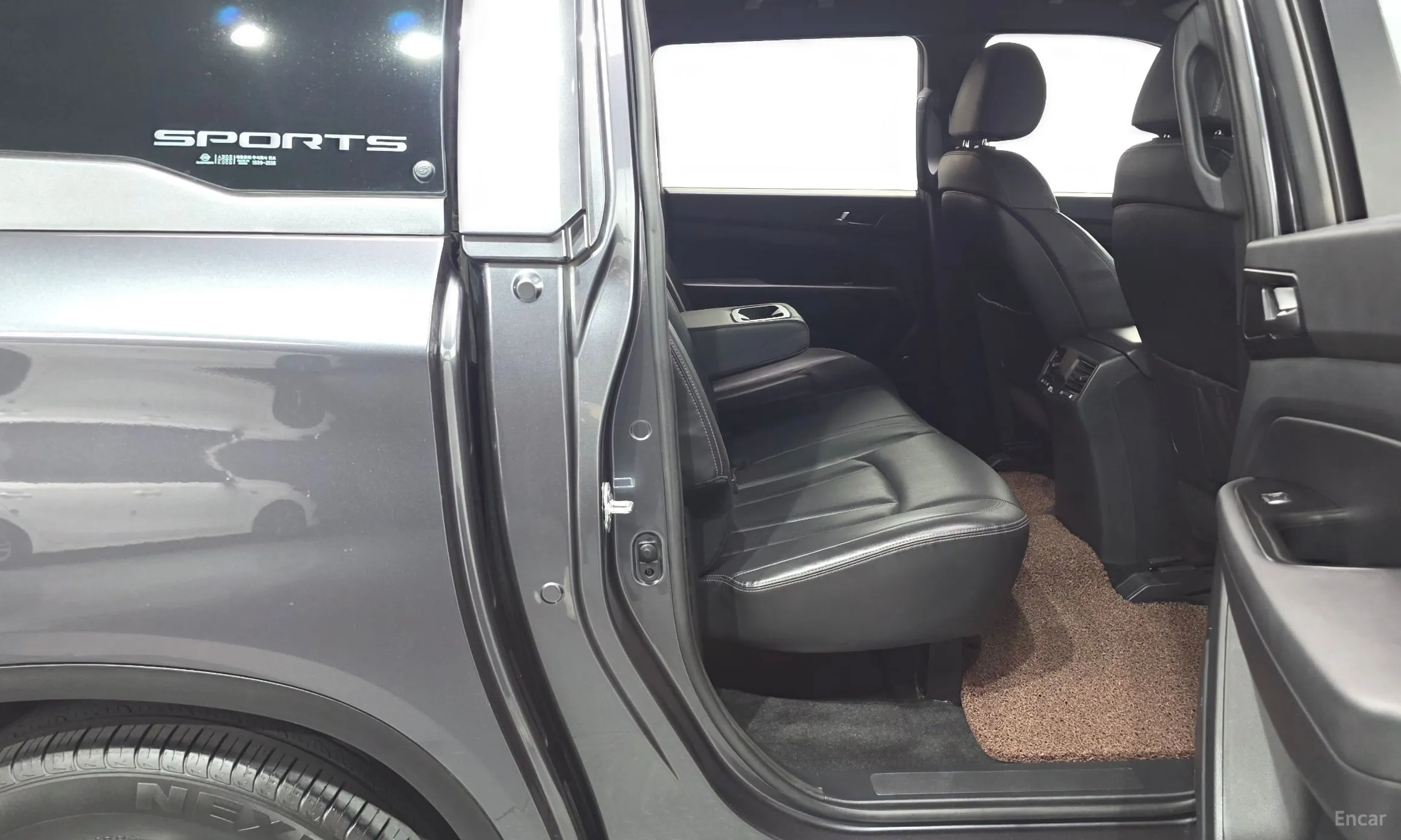 KG Mobility (SsangYong) Rexton Sports превью 11