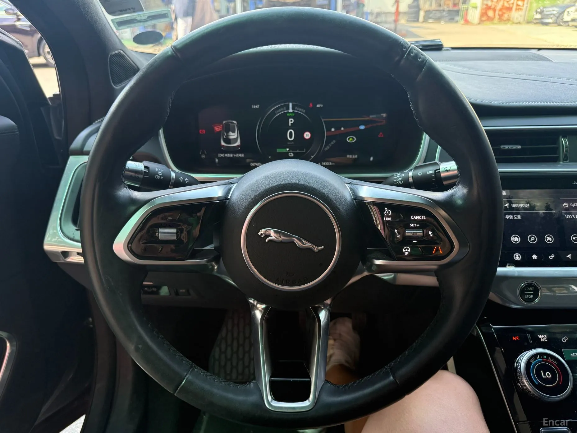 Jaguar I-PACE превью 6