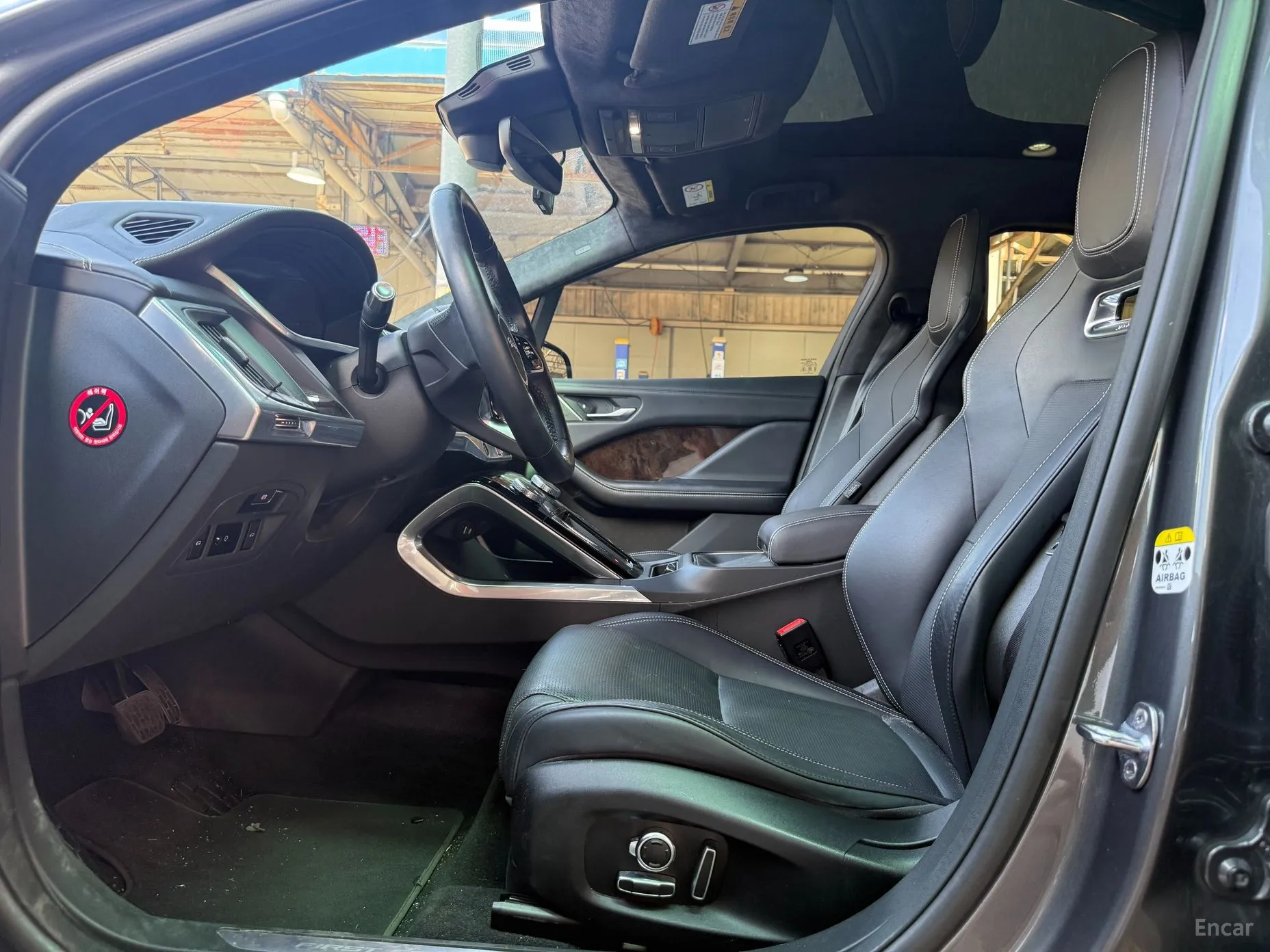 Jaguar I-PACE превью 9