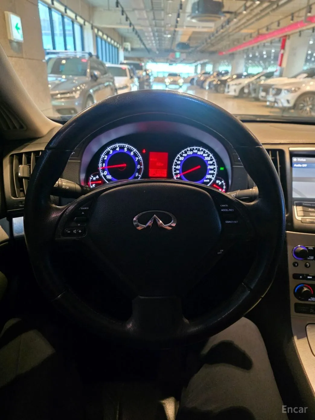 Infiniti G37 превью 11