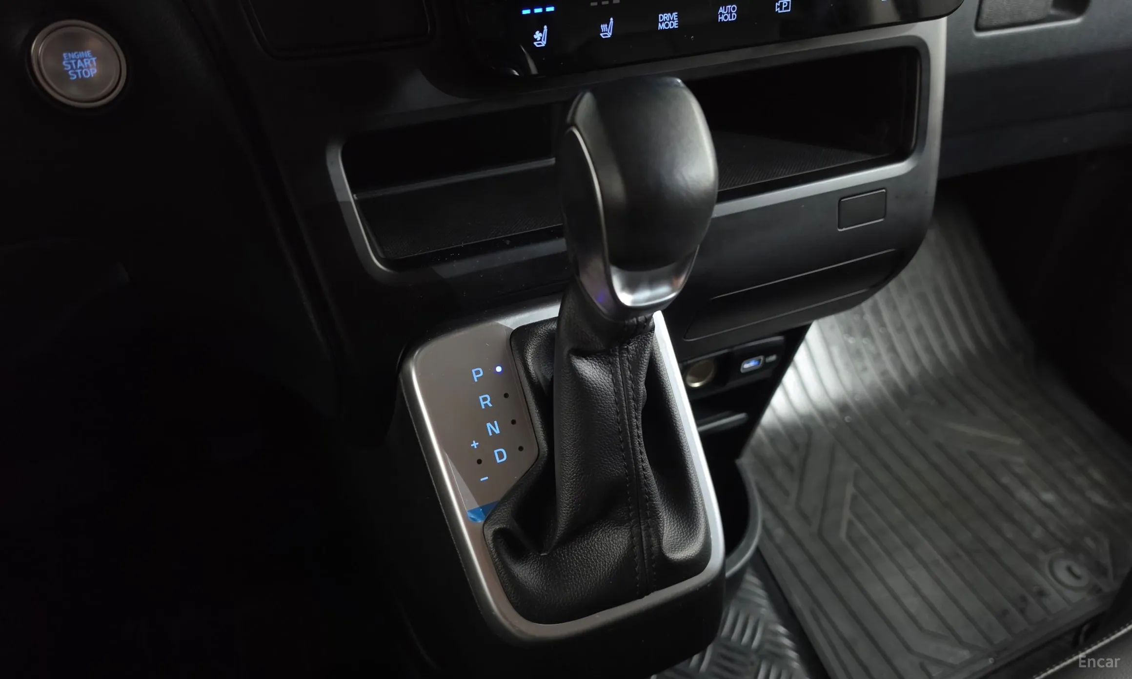 Hyundai Staria превью 9