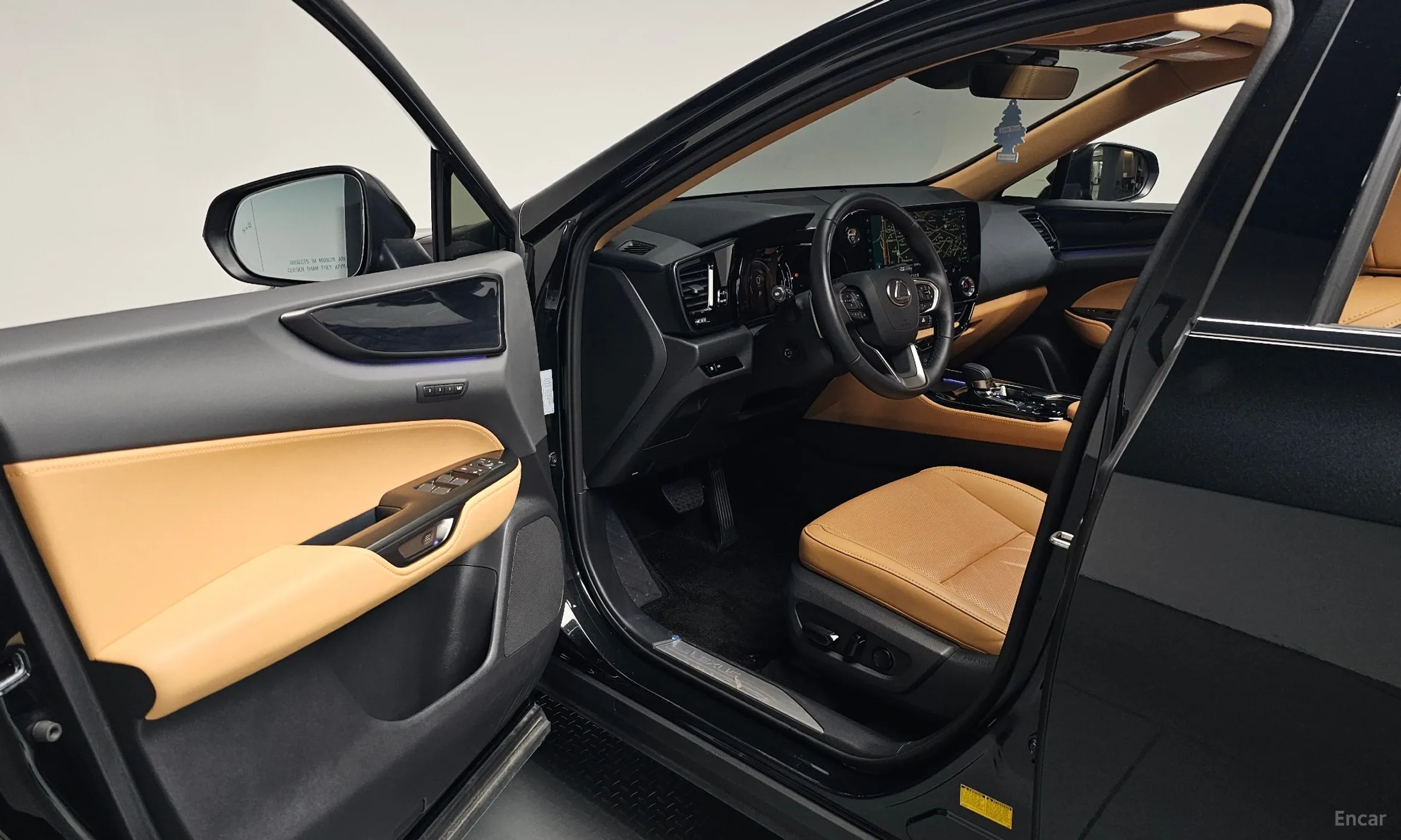 Lexus NX350h Gen 2 превью 10