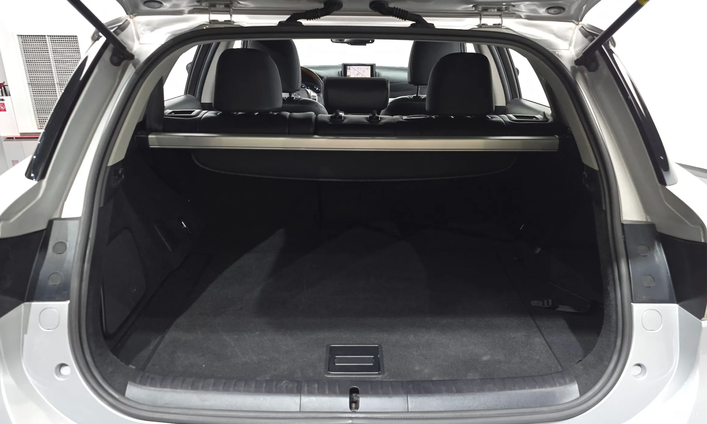Lexus CT200h превью 20