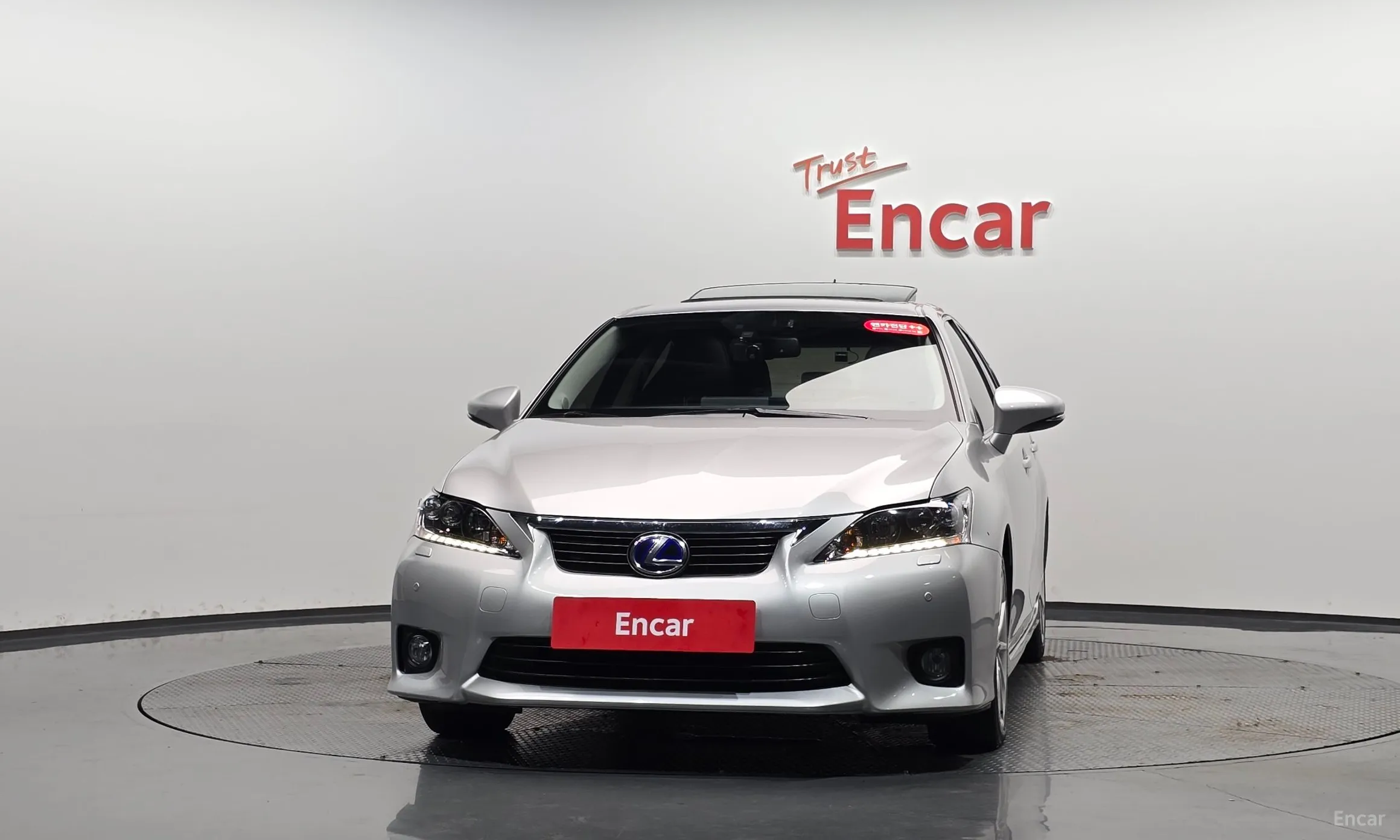 Lexus CT200h превью 3