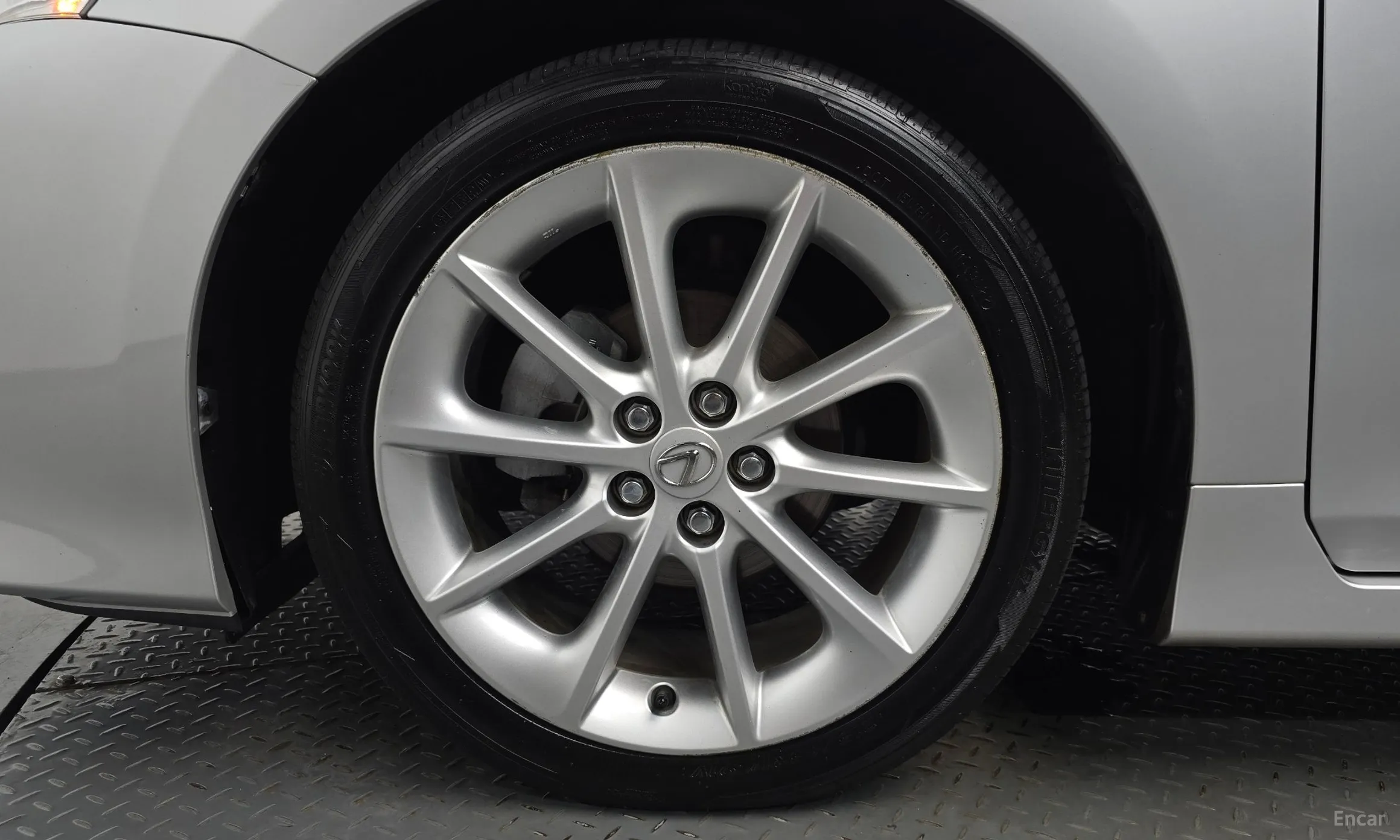 Lexus CT200h превью 5